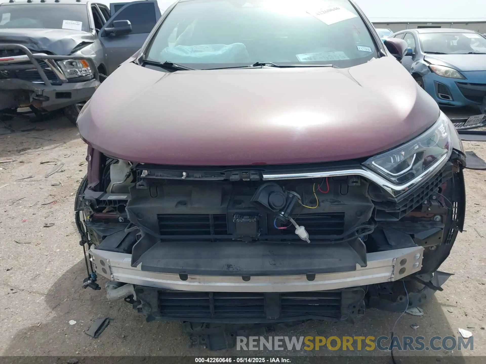 11 Photograph of a damaged car 7FARW1H84KE032965 HONDA CR-V 2019