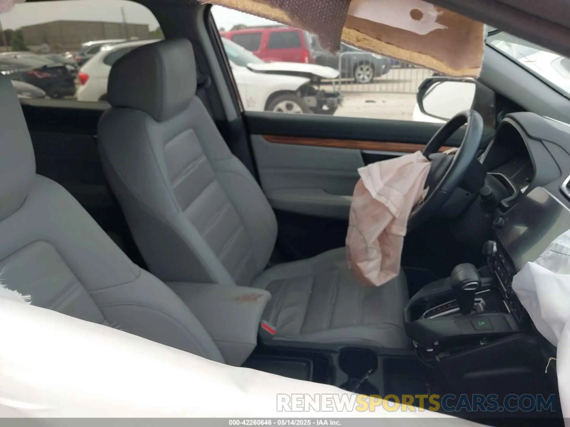 5 Photograph of a damaged car 7FARW1H84KE032965 HONDA CR-V 2019