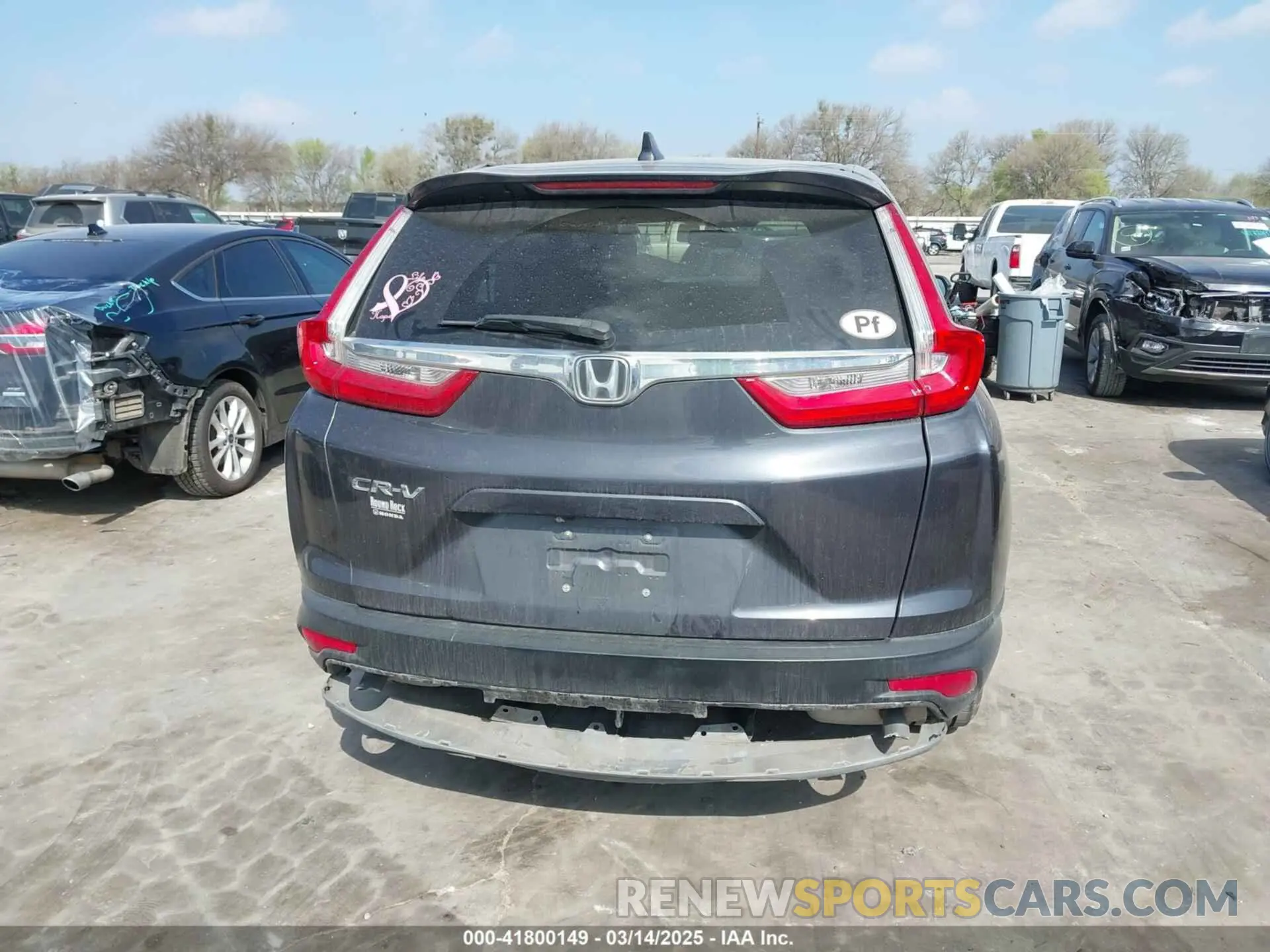 17 Photograph of a damaged car 7FARW1H85KE004222 HONDA CR-V 2019
