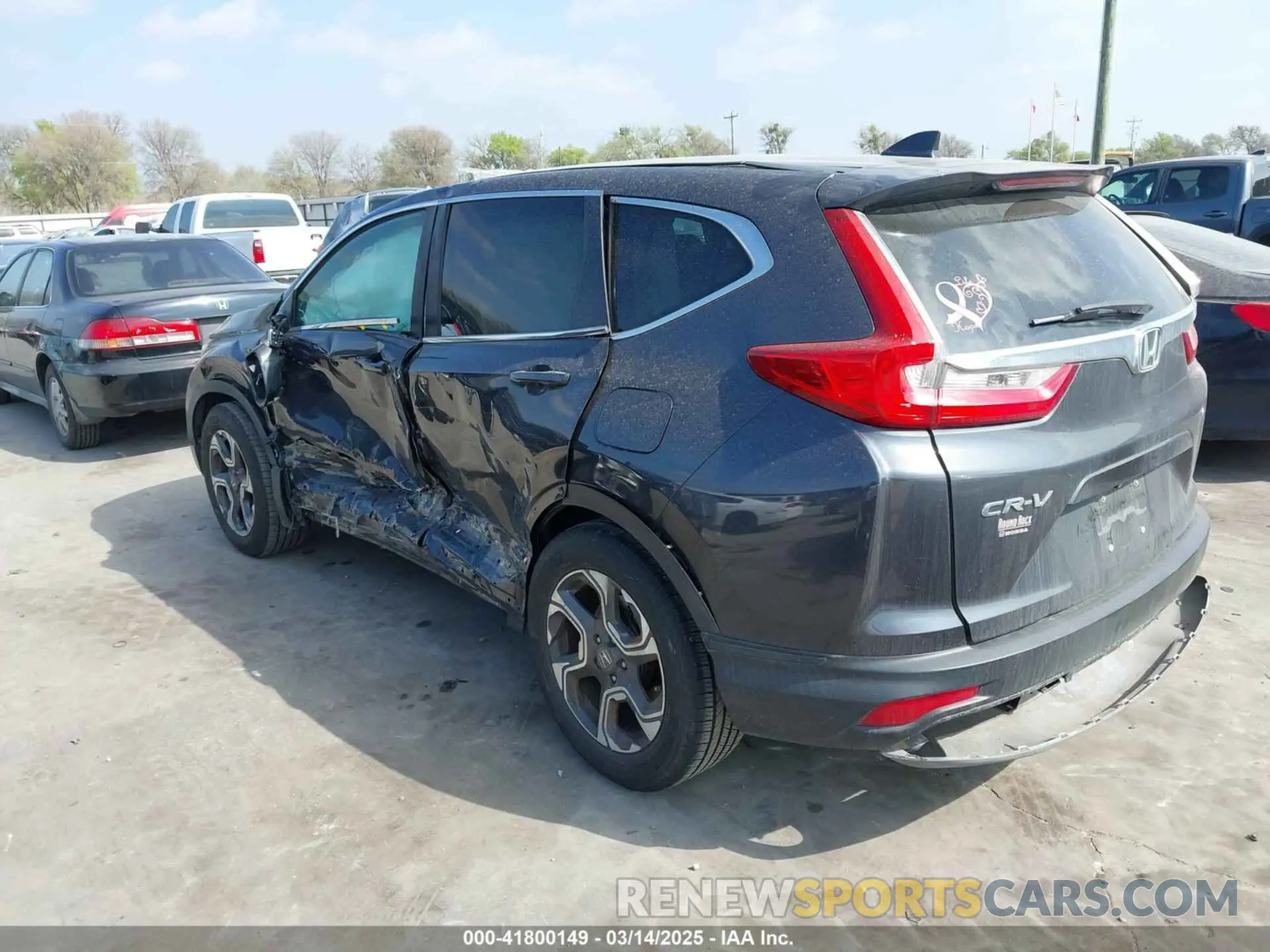 3 Photograph of a damaged car 7FARW1H85KE004222 HONDA CR-V 2019