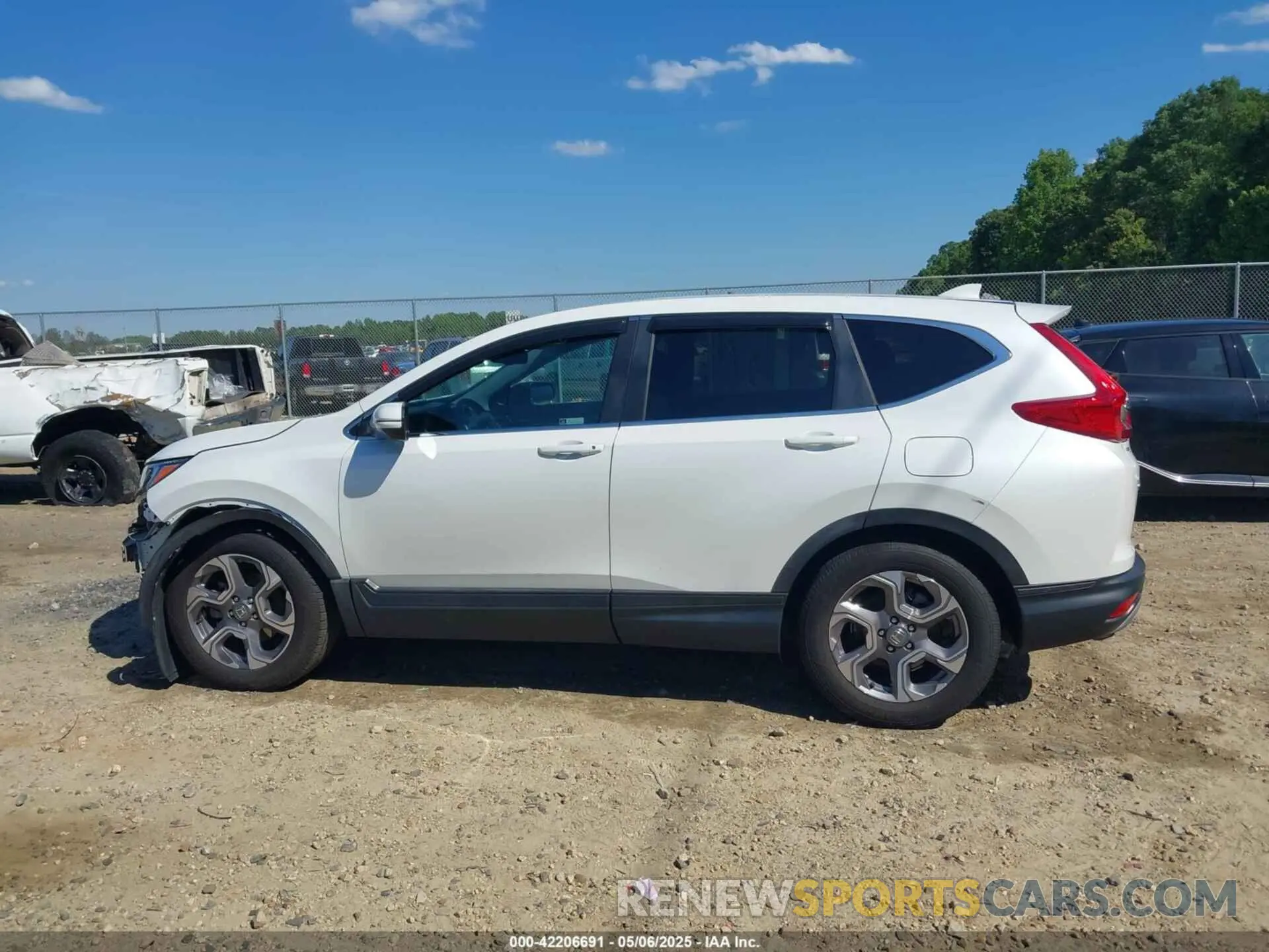 15 Photograph of a damaged car 7FARW1H85KE015222 HONDA CR-V 2019