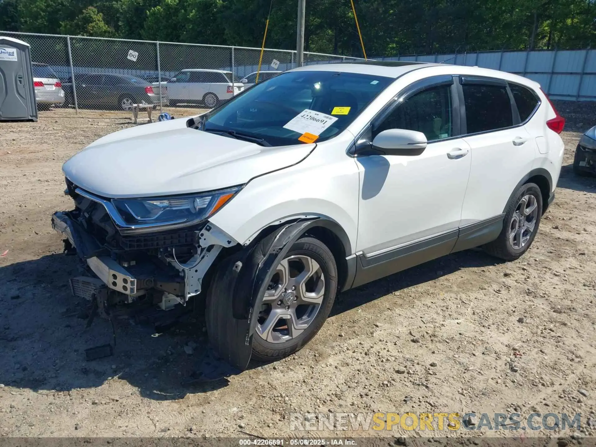 2 Photograph of a damaged car 7FARW1H85KE015222 HONDA CR-V 2019