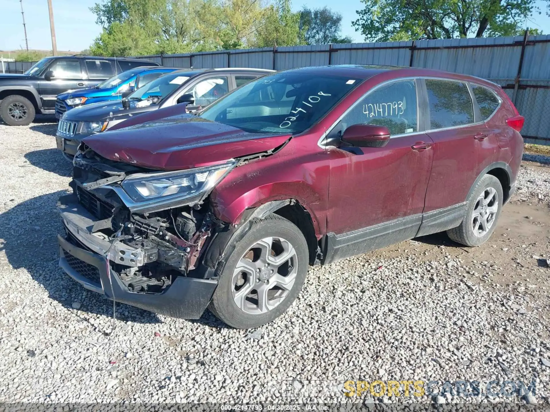 2 Photograph of a damaged car 7FARW2H53KE024108 HONDA CR-V 2019