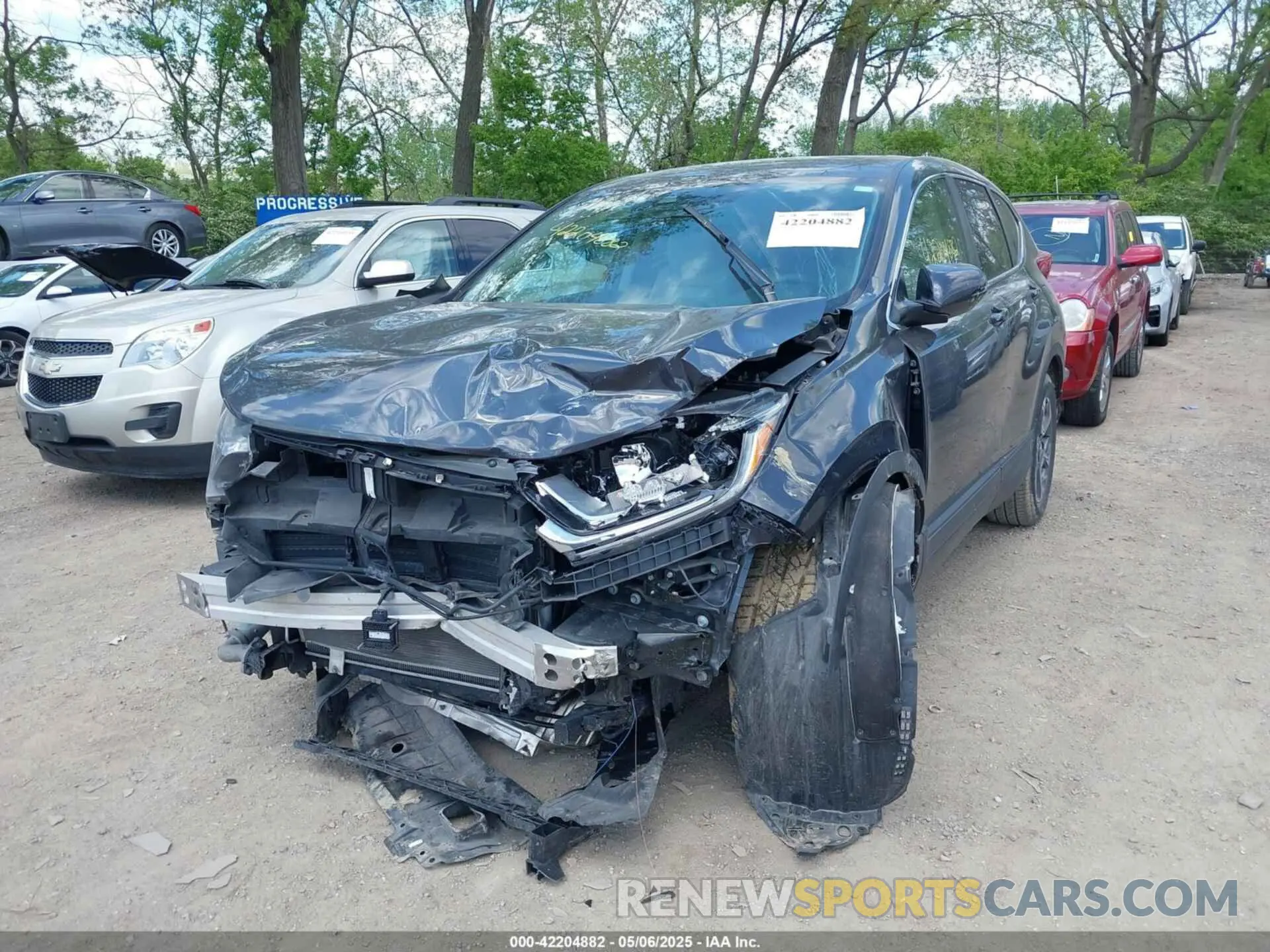 2 Фотография поврежденного автомобиля 7FARW2H57KE009790 HONDA CR-V 2019