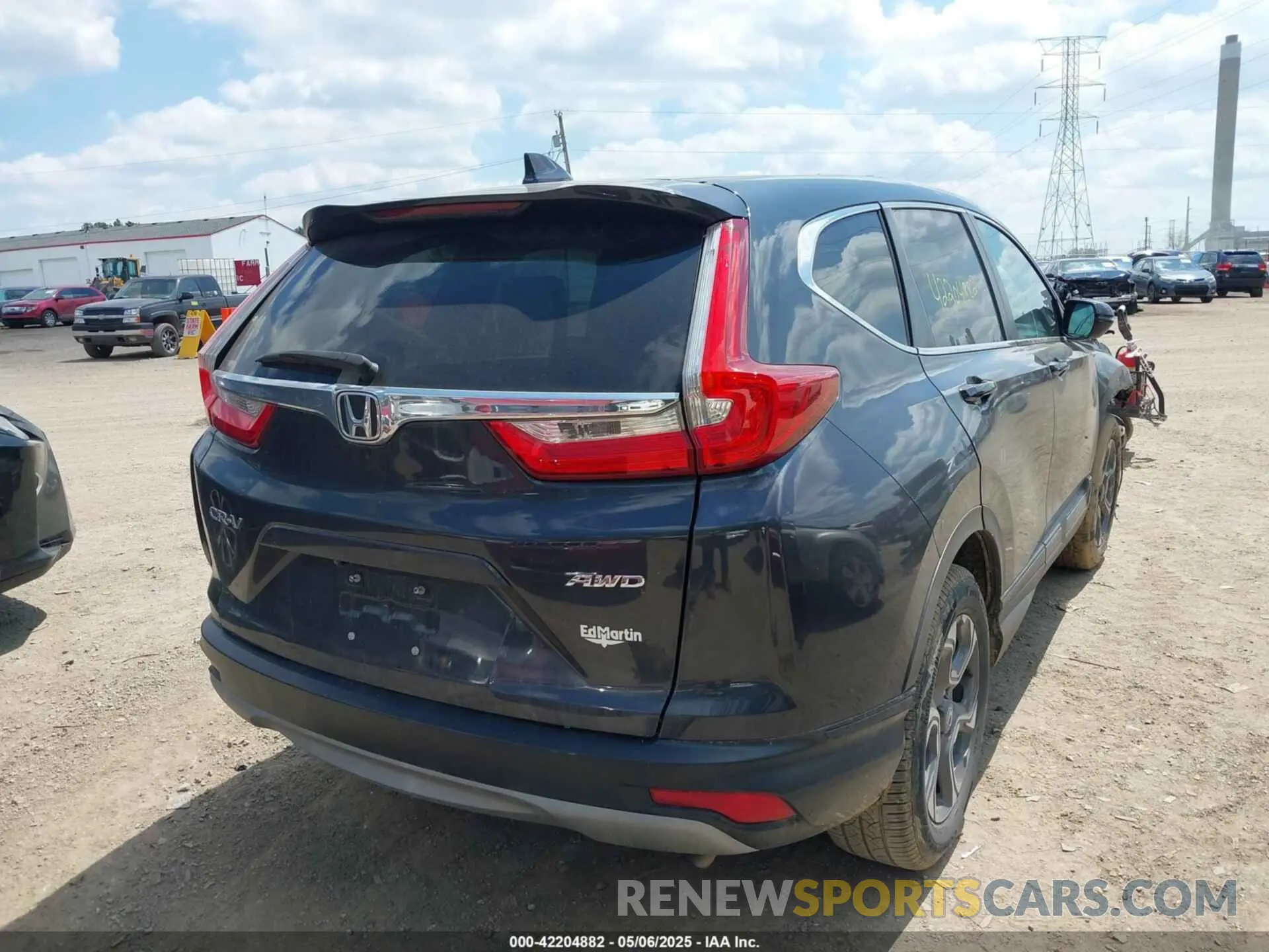4 Фотография поврежденного автомобиля 7FARW2H57KE009790 HONDA CR-V 2019