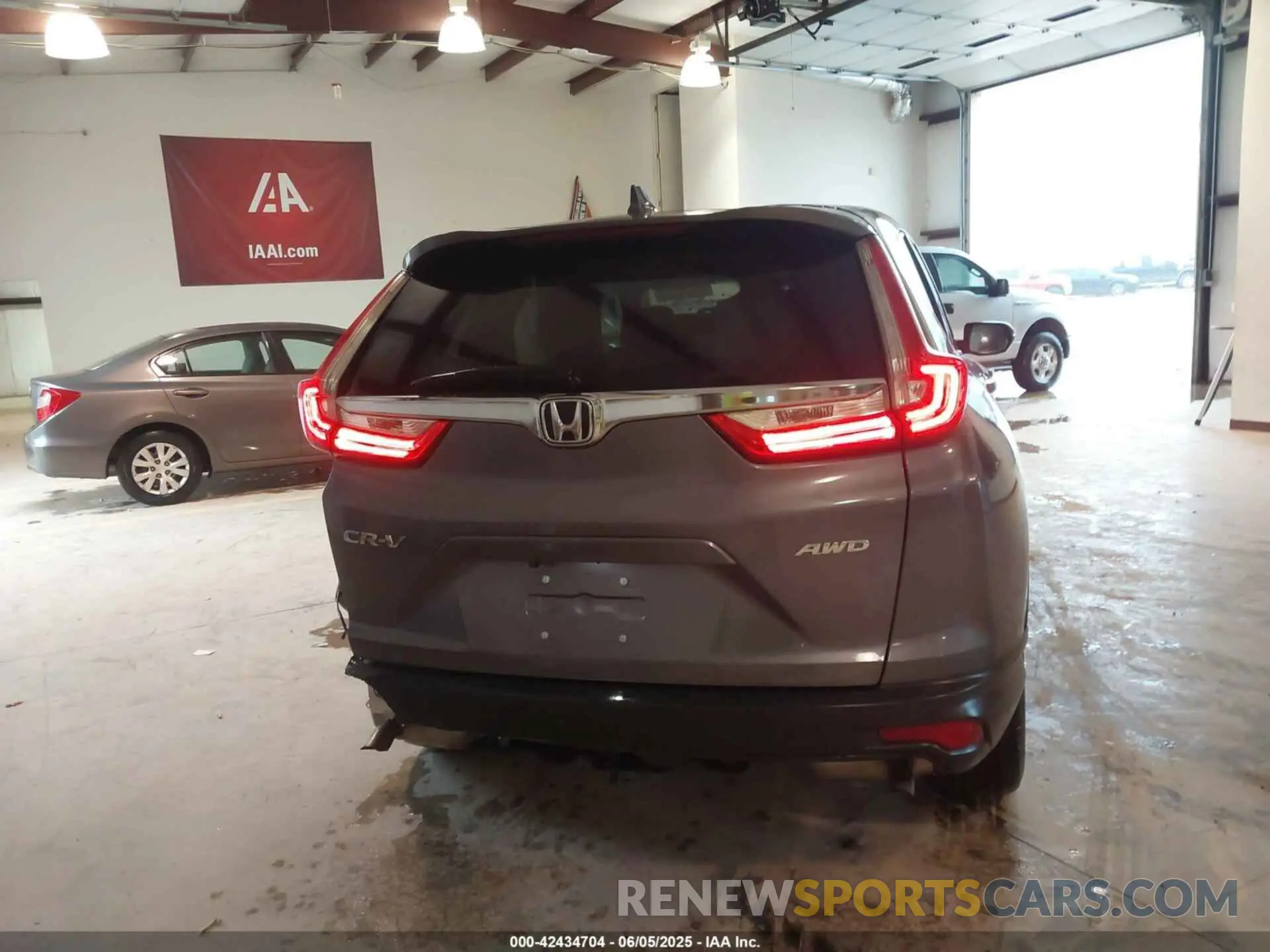 16 Photograph of a damaged car 7FARW2H58KE014870 HONDA CR-V 2019