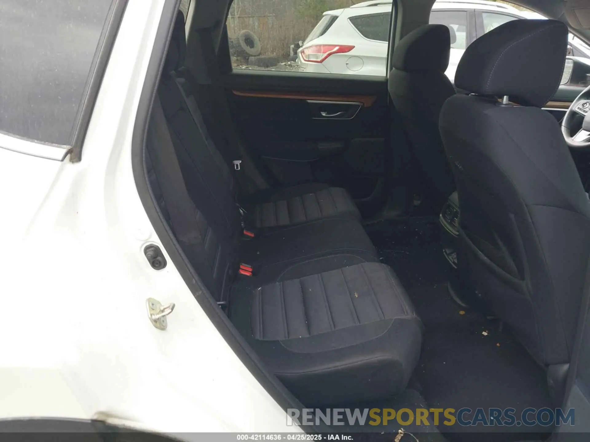 8 Photograph of a damaged car 7FARW2H5XKE029516 HONDA CR-V 2019