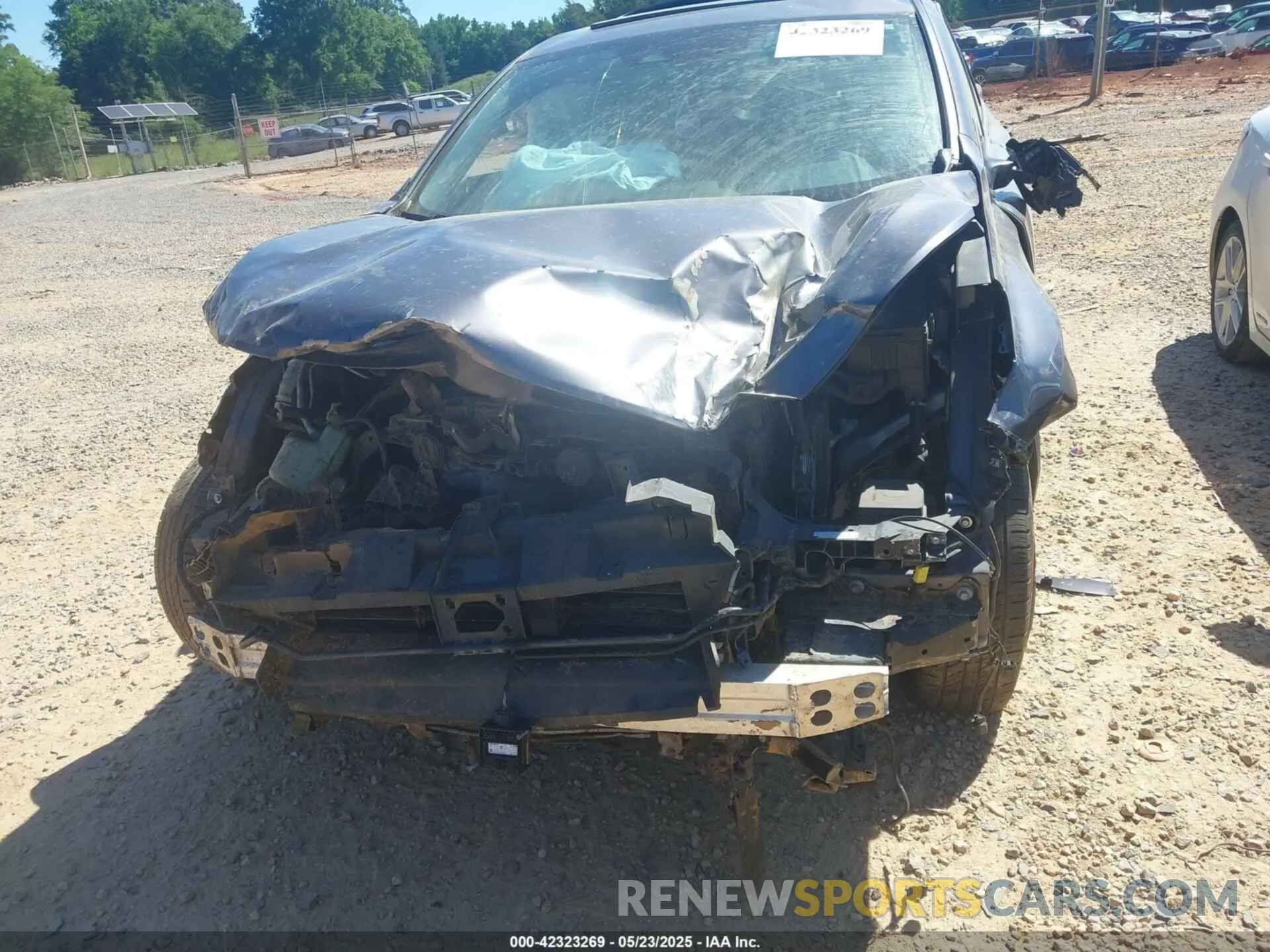 11 Photograph of a damaged car 7FARW2H80KE003842 HONDA CR-V 2019