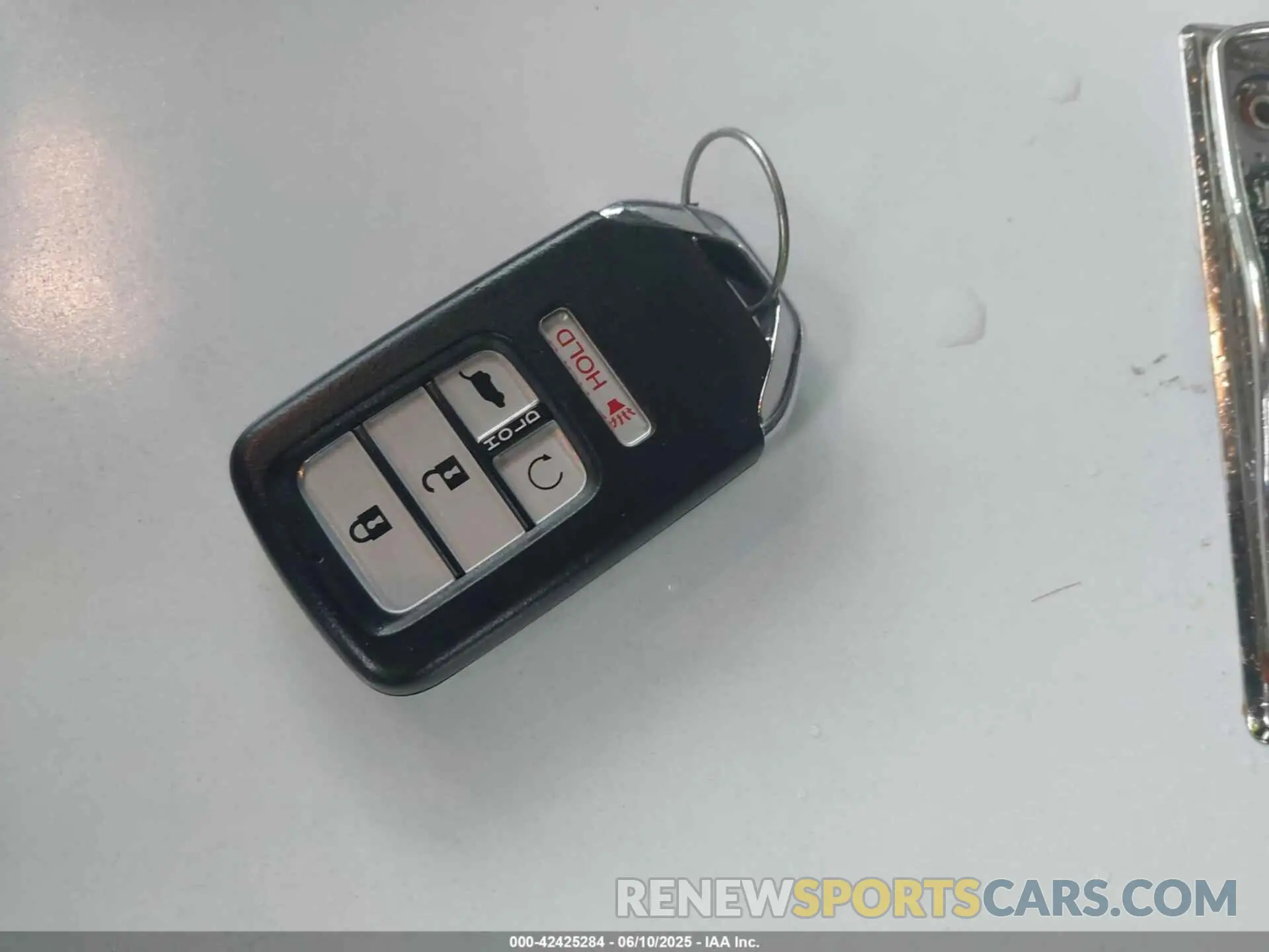 11 Фотография поврежденного автомобиля 7FARW2H80KE044472 HONDA CR-V 2019