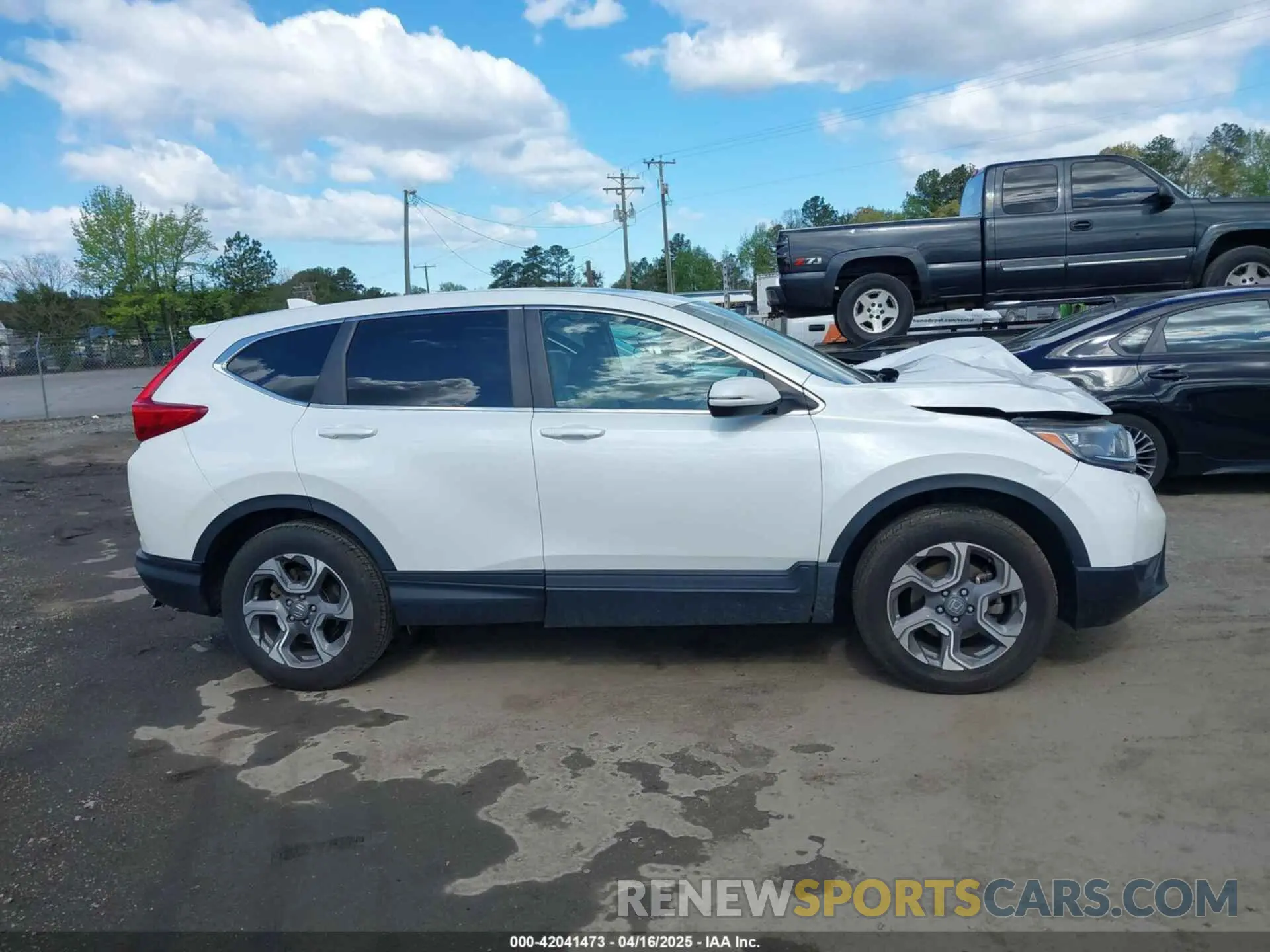 12 Photograph of a damaged car 7FARW2H81KE045002 HONDA CR-V 2019