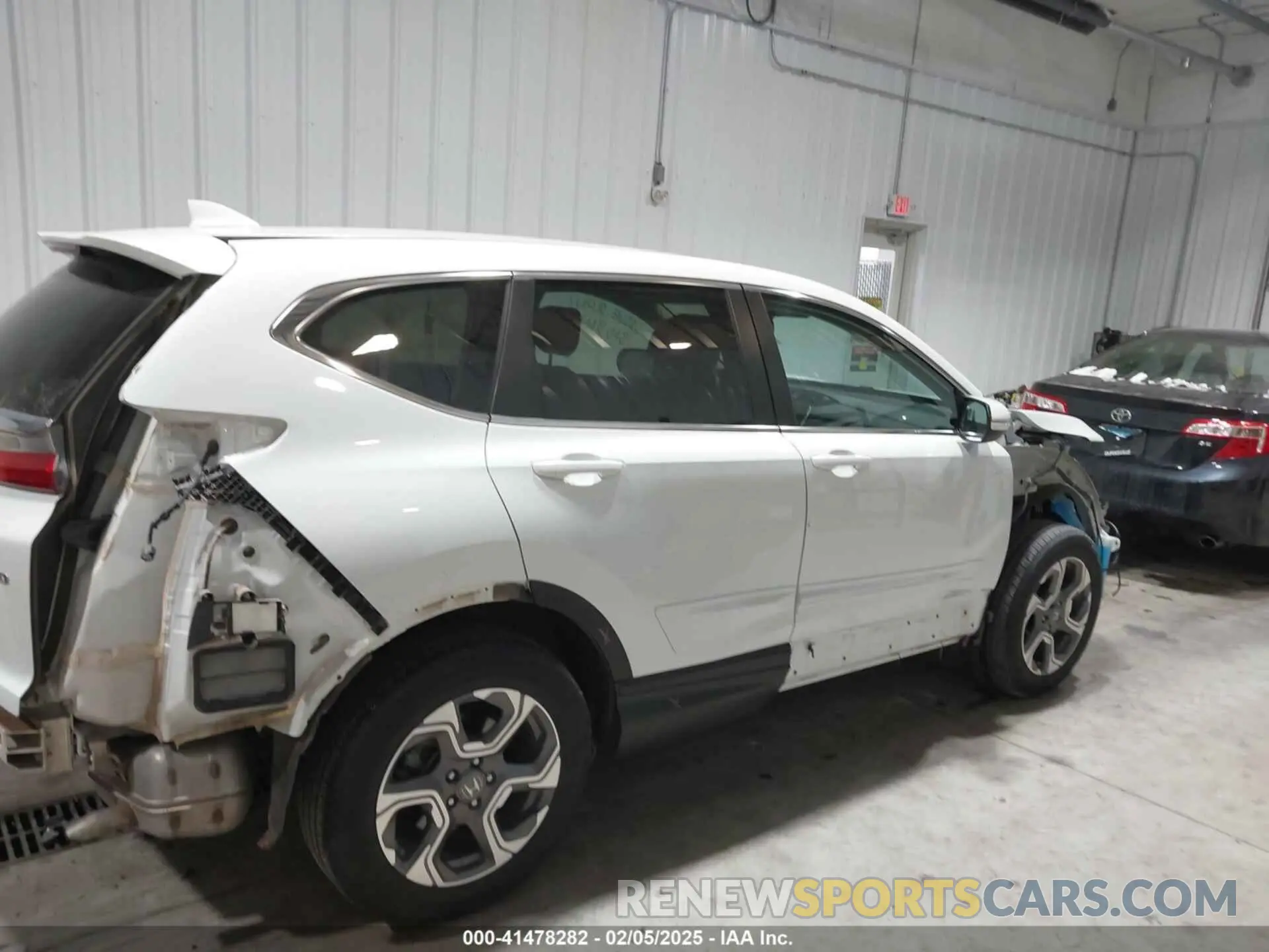 14 Фотография поврежденного автомобиля 7FARW2H85KE031006 HONDA CR-V 2019