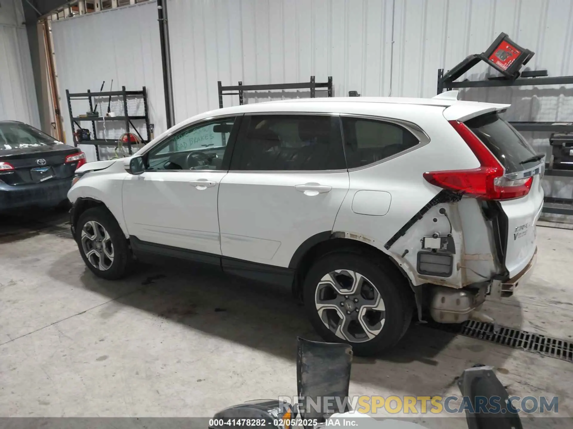15 Фотография поврежденного автомобиля 7FARW2H85KE031006 HONDA CR-V 2019