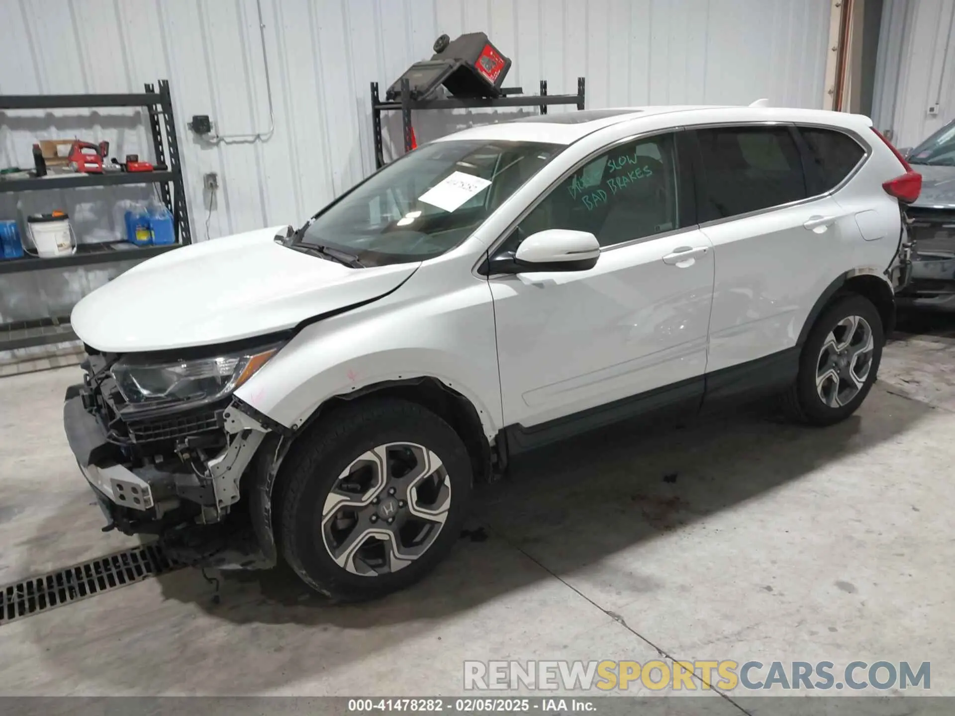2 Фотография поврежденного автомобиля 7FARW2H85KE031006 HONDA CR-V 2019