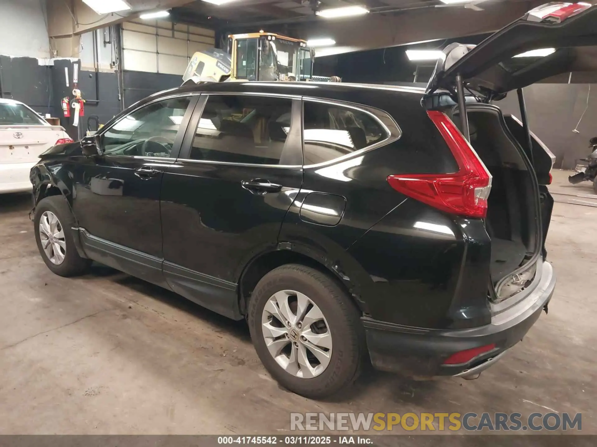 3 Photograph of a damaged car 7FARW2H85KE043222 HONDA CR-V 2019