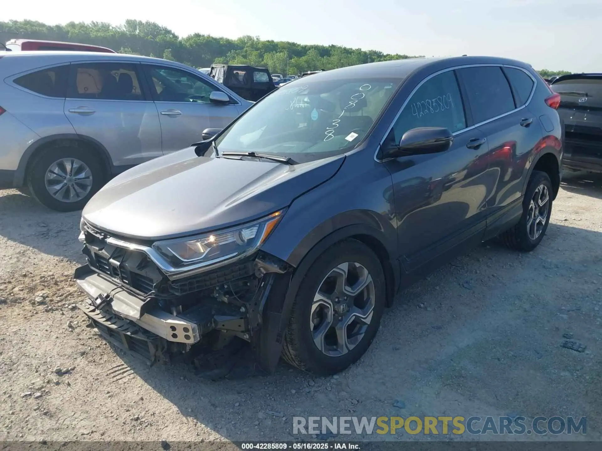 2 Фотография поврежденного автомобиля 7FARW2H86KE008138 HONDA CR-V 2019