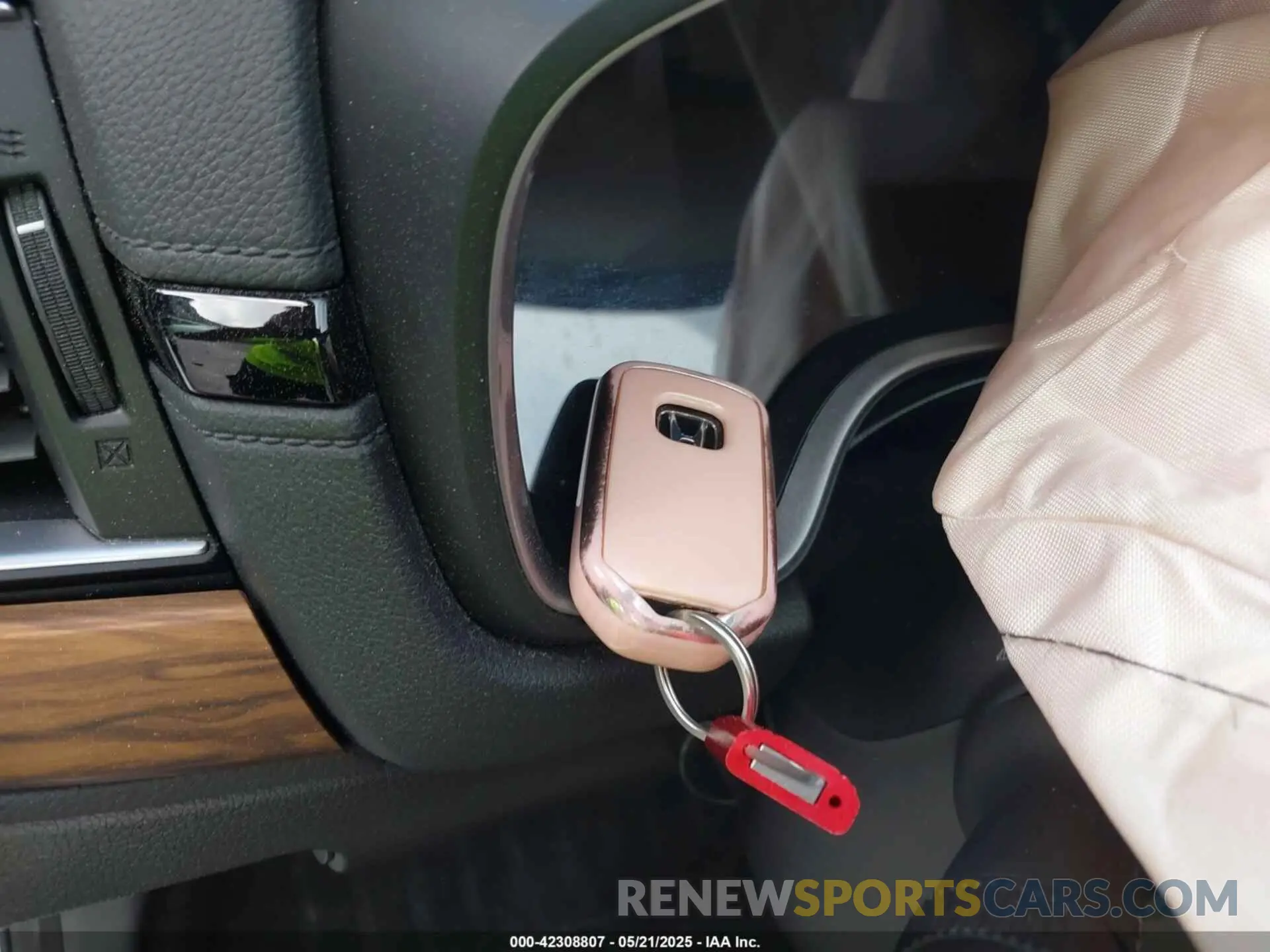 11 Photograph of a damaged car 7FARW2H87KE052827 HONDA CR-V 2019