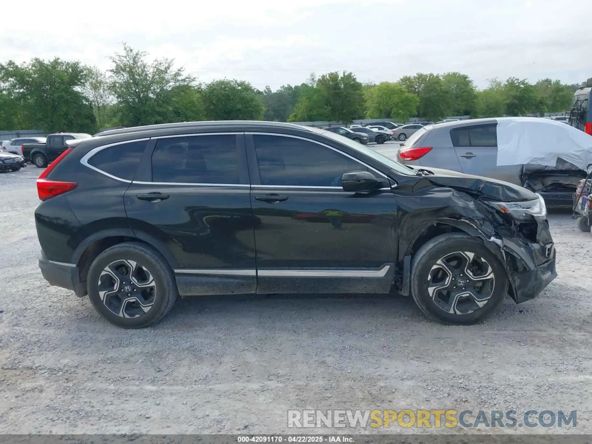 13 Фотография поврежденного автомобиля 7FARW2H92KE030632 HONDA CR-V 2019