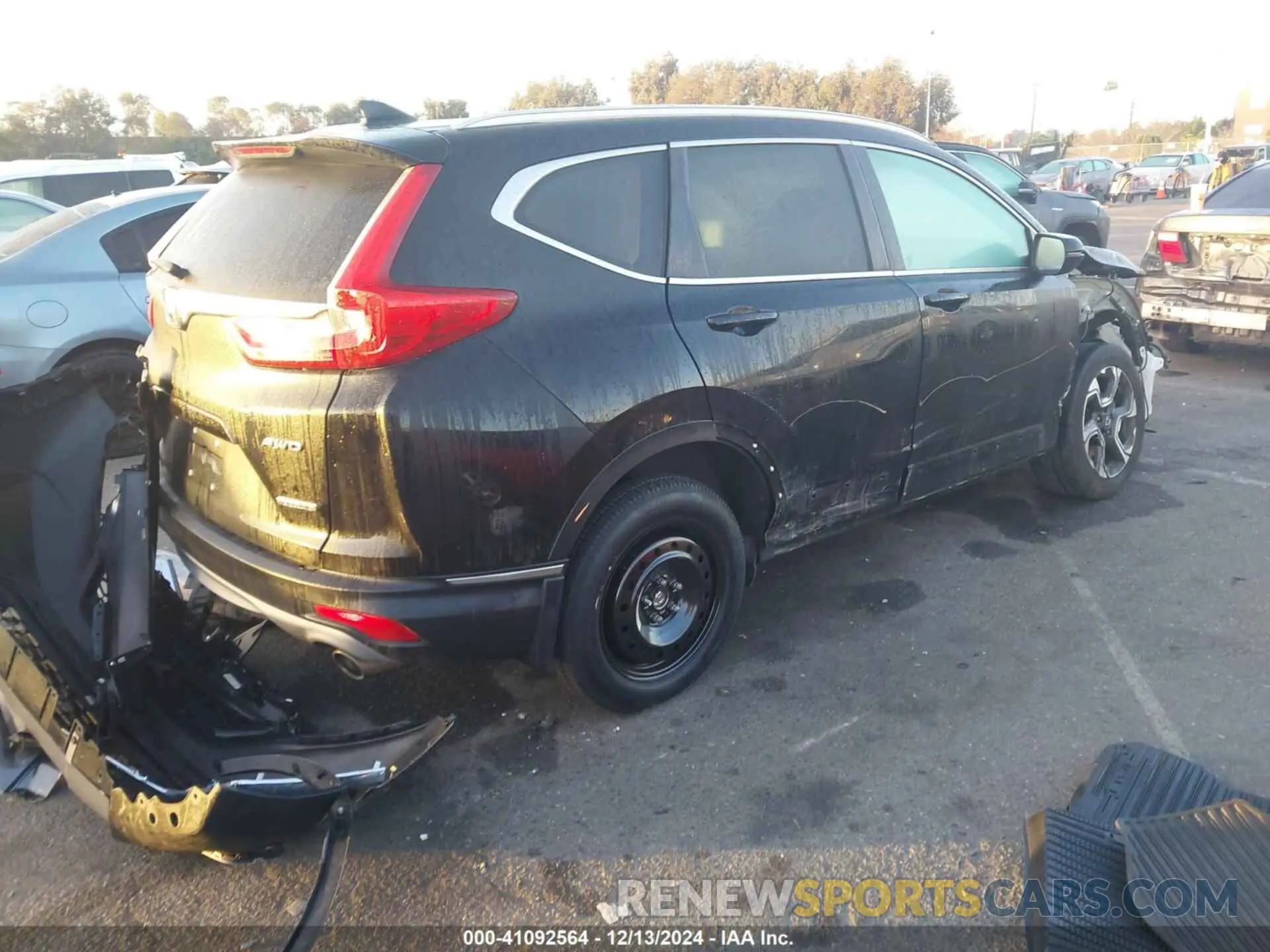 4 Фотография поврежденного автомобиля 7FARW2H9XKE012394 HONDA CR-V 2019