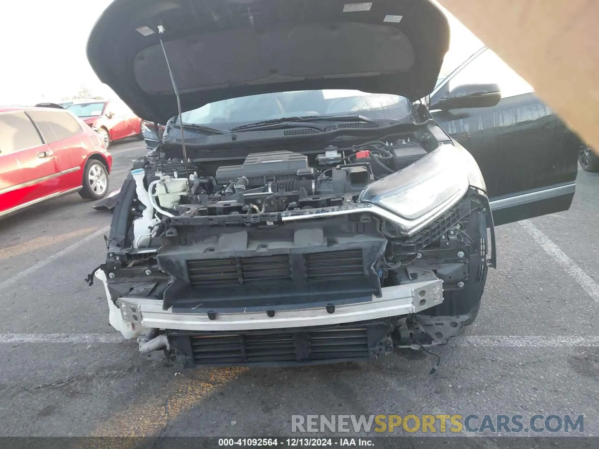 6 Фотография поврежденного автомобиля 7FARW2H9XKE012394 HONDA CR-V 2019