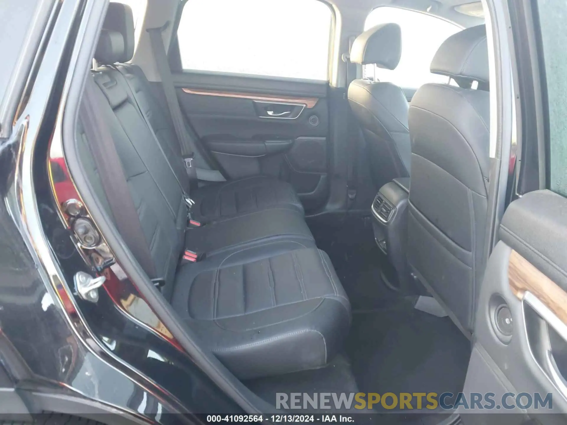 8 Фотография поврежденного автомобиля 7FARW2H9XKE012394 HONDA CR-V 2019