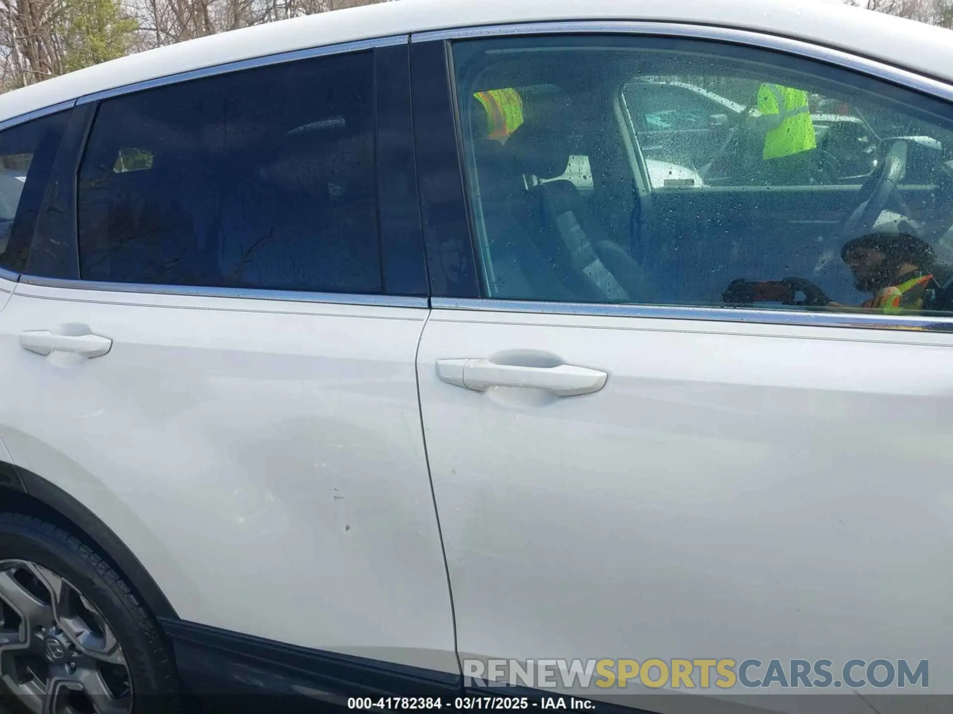 13 Фотография поврежденного автомобиля JHLRW2H50KX010056 HONDA CR-V 2019