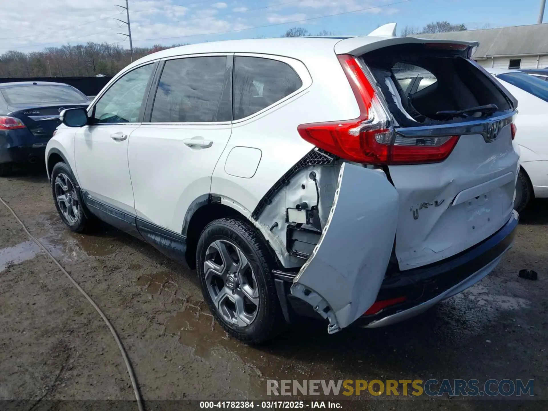 3 Фотография поврежденного автомобиля JHLRW2H50KX010056 HONDA CR-V 2019