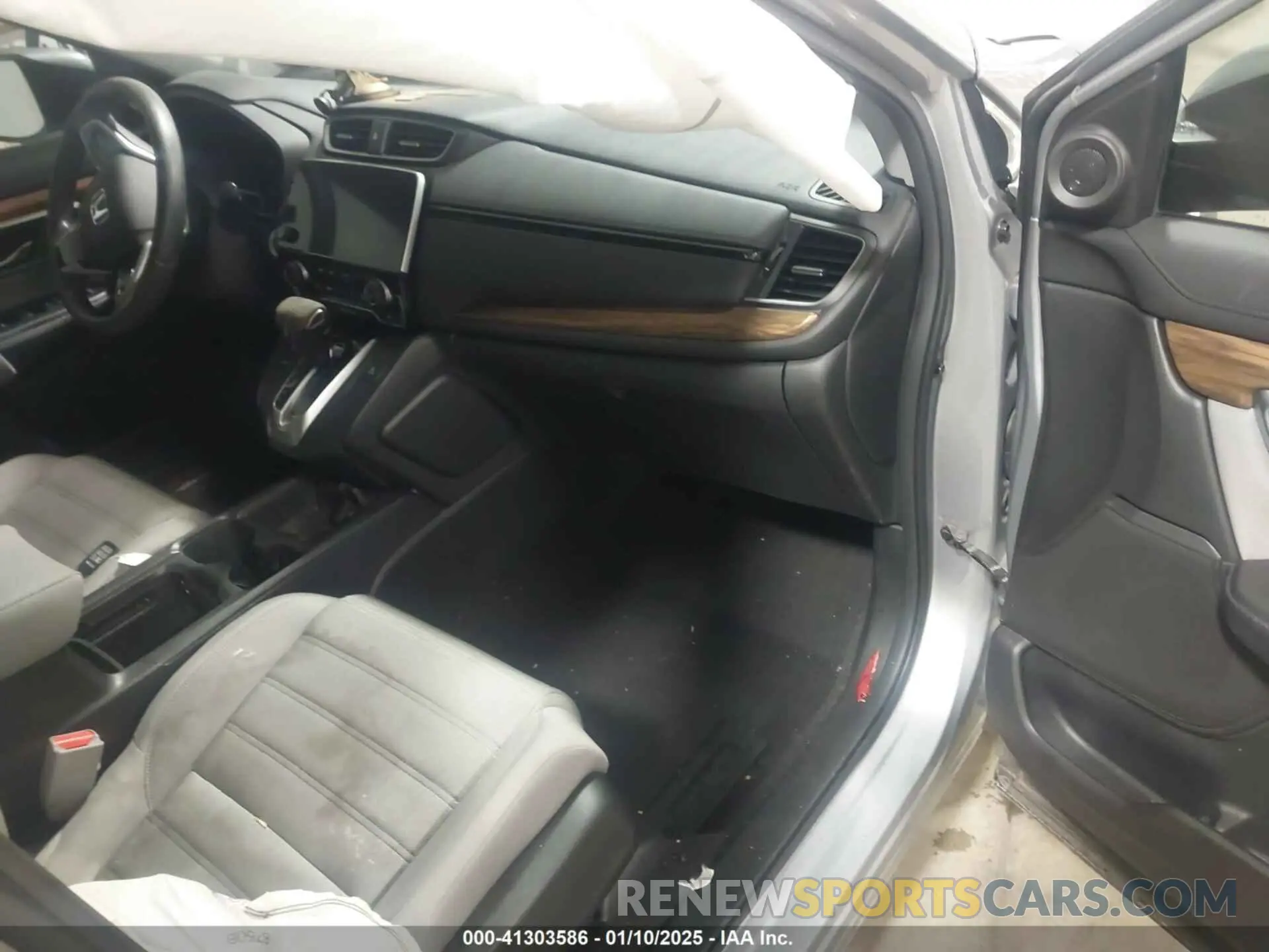 5 Фотография поврежденного автомобиля JHLRW2H52KX002721 HONDA CR-V 2019