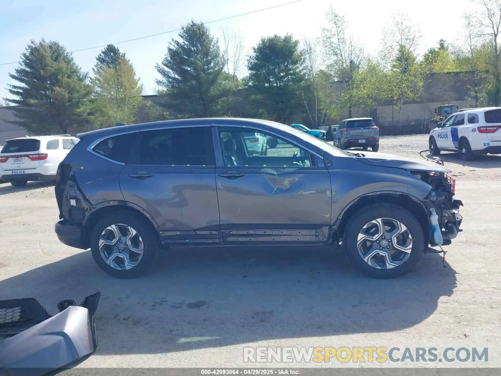 14 Photograph of a damaged car JHLRW2H81KX013073 HONDA CR-V 2019
