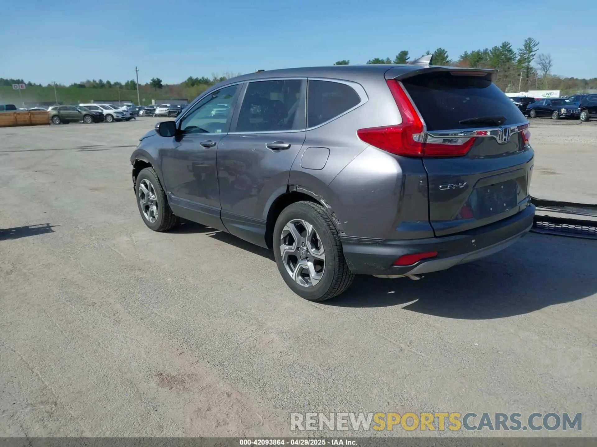 3 Photograph of a damaged car JHLRW2H81KX013073 HONDA CR-V 2019