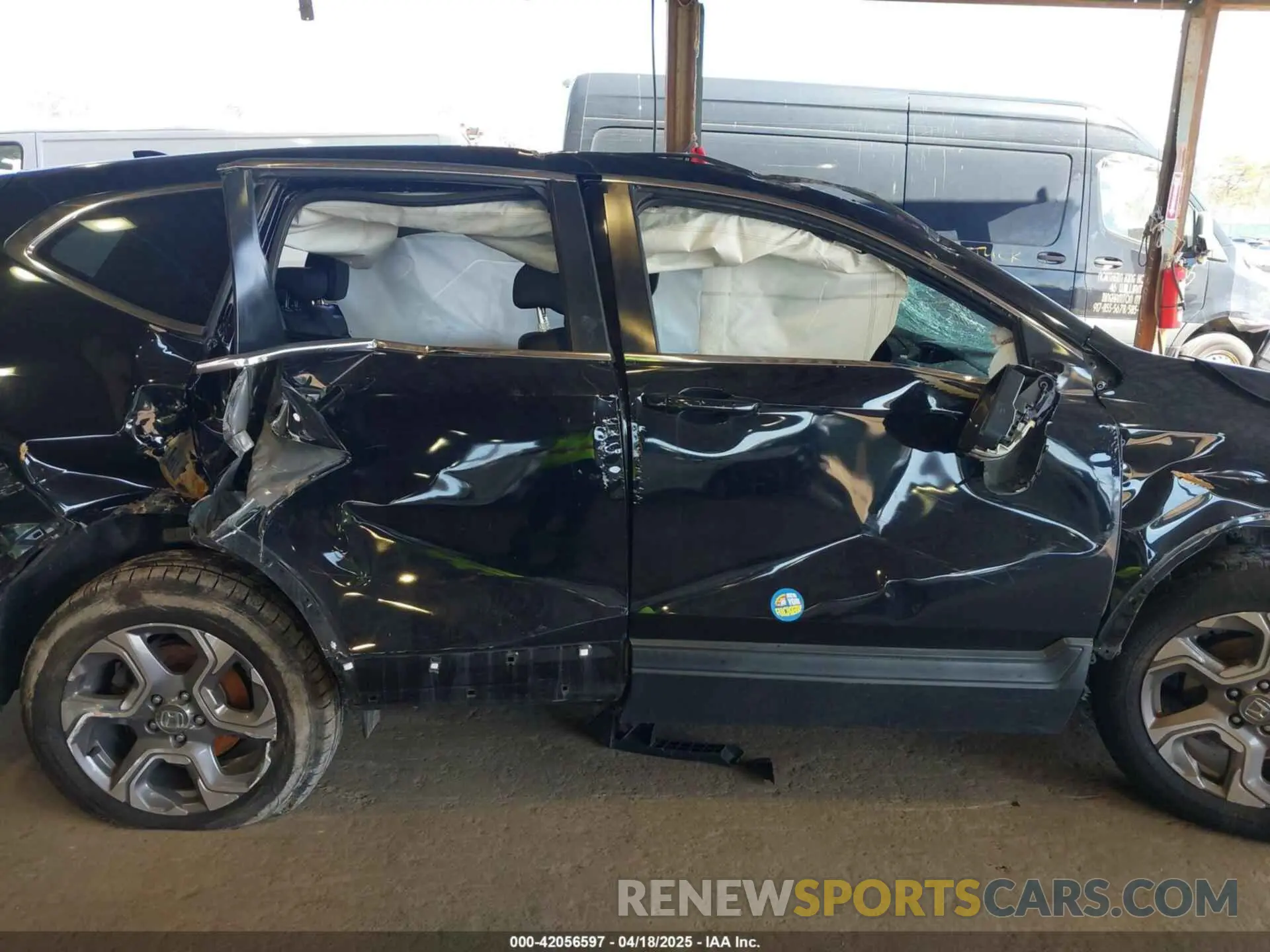 14 Photograph of a damaged car JHLRW2H88KX008386 HONDA CR-V 2019