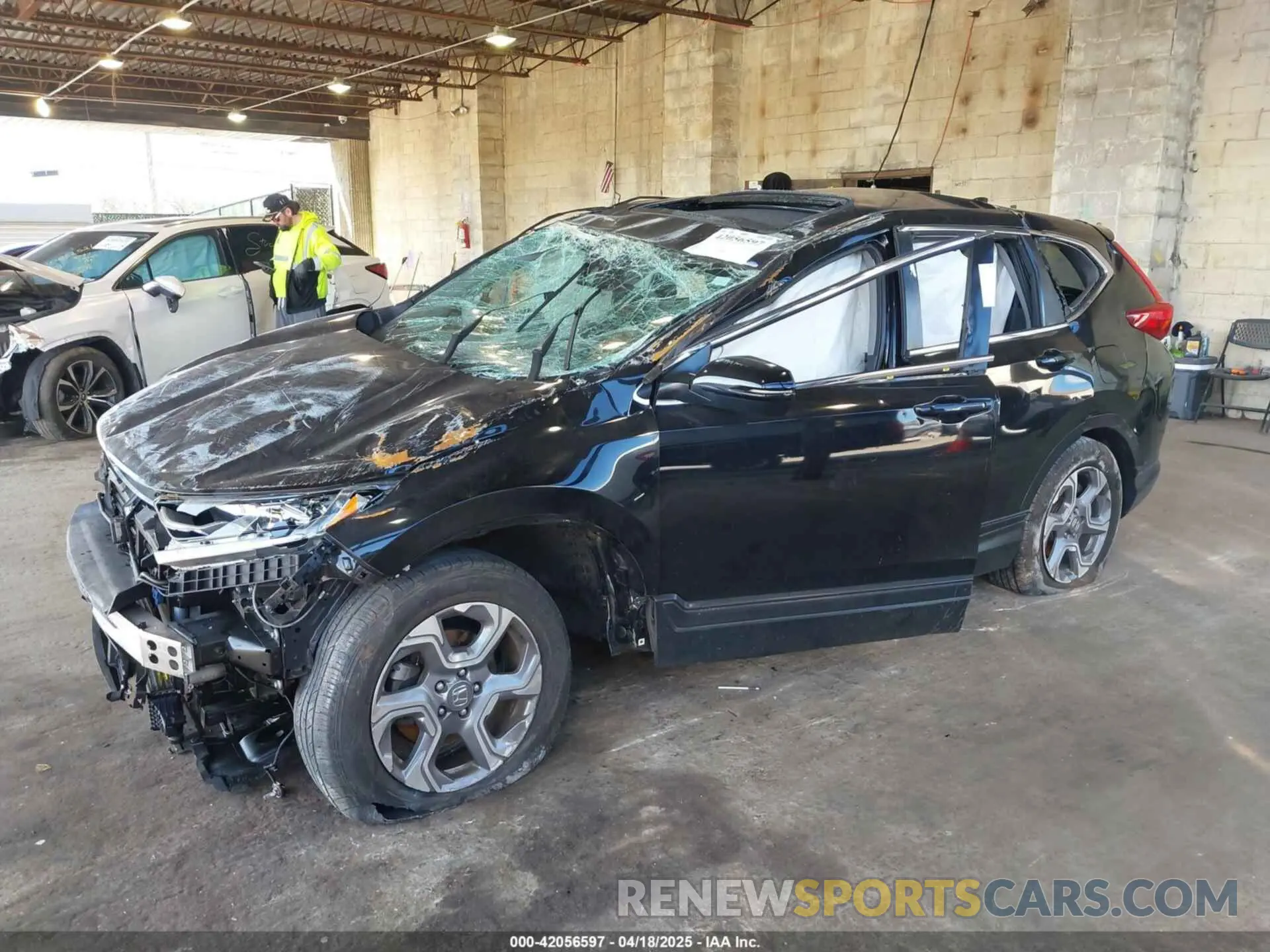 2 Photograph of a damaged car JHLRW2H88KX008386 HONDA CR-V 2019