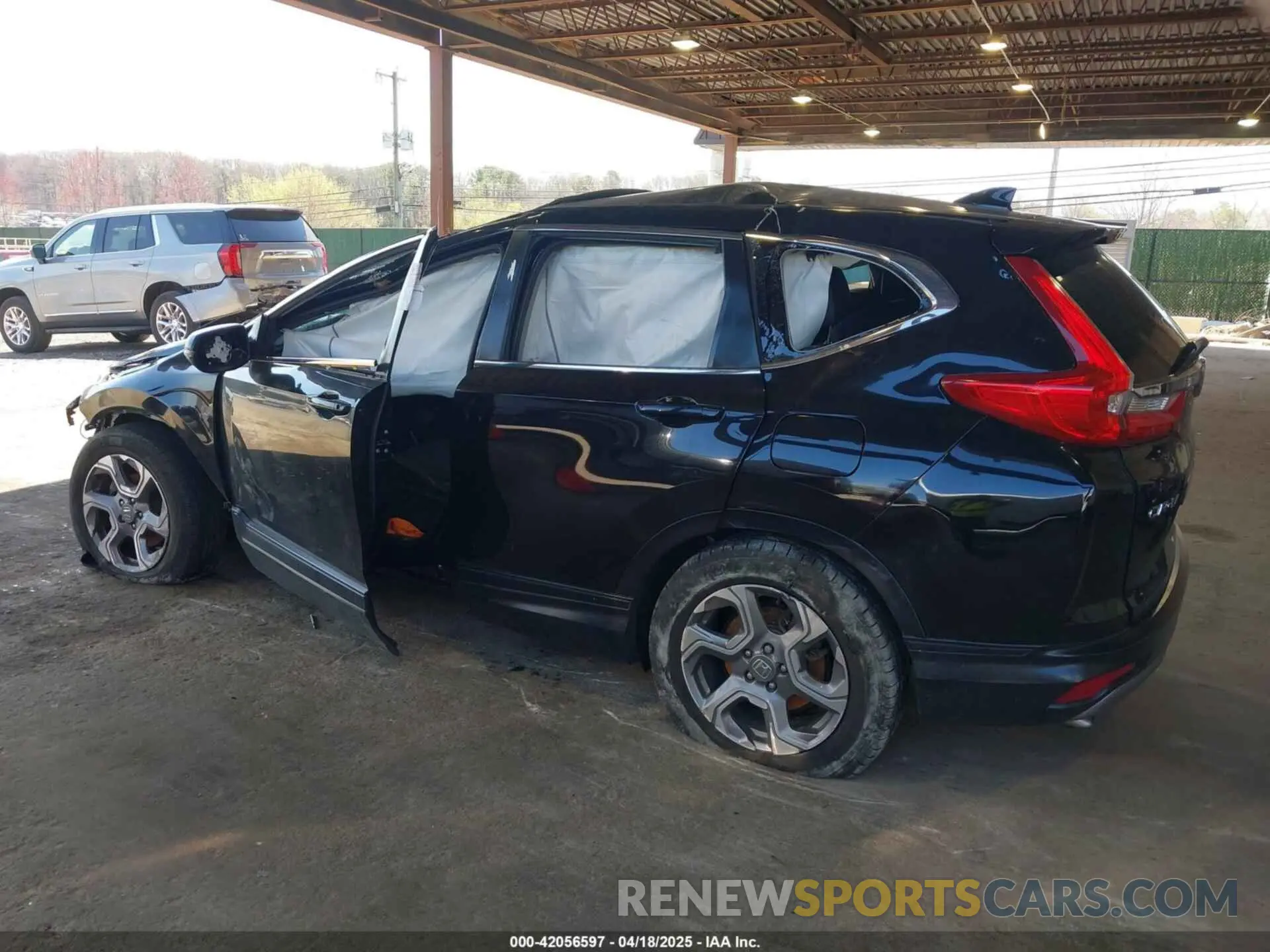 3 Photograph of a damaged car JHLRW2H88KX008386 HONDA CR-V 2019
