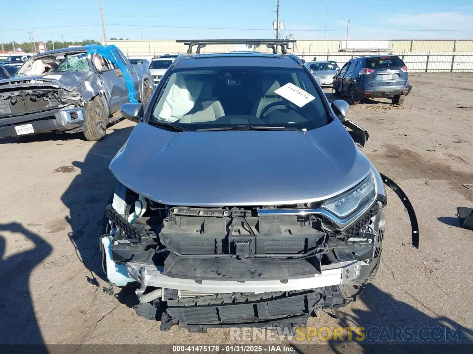 13 Фотография поврежденного автомобиля JHLRW2H90KX022839 HONDA CR-V 2019