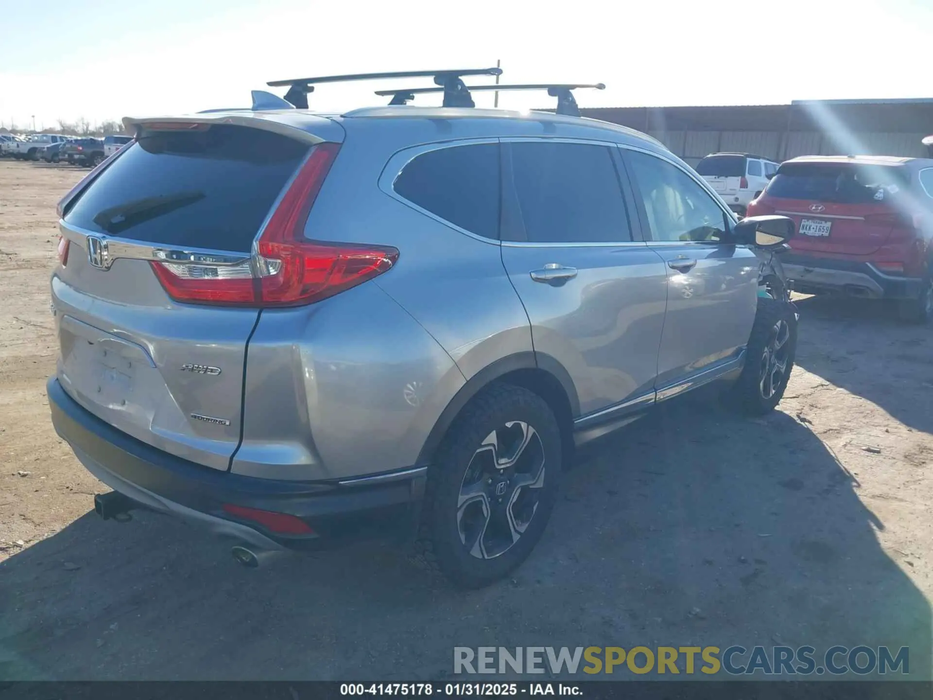 4 Фотография поврежденного автомобиля JHLRW2H90KX022839 HONDA CR-V 2019