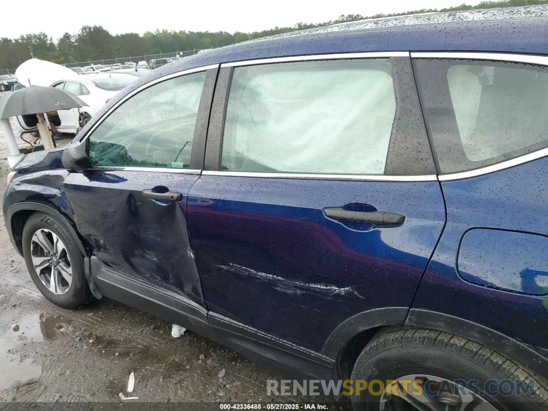 14 Photograph of a damaged car 2HKRW1H26LH413081 HONDA CR-V 2020