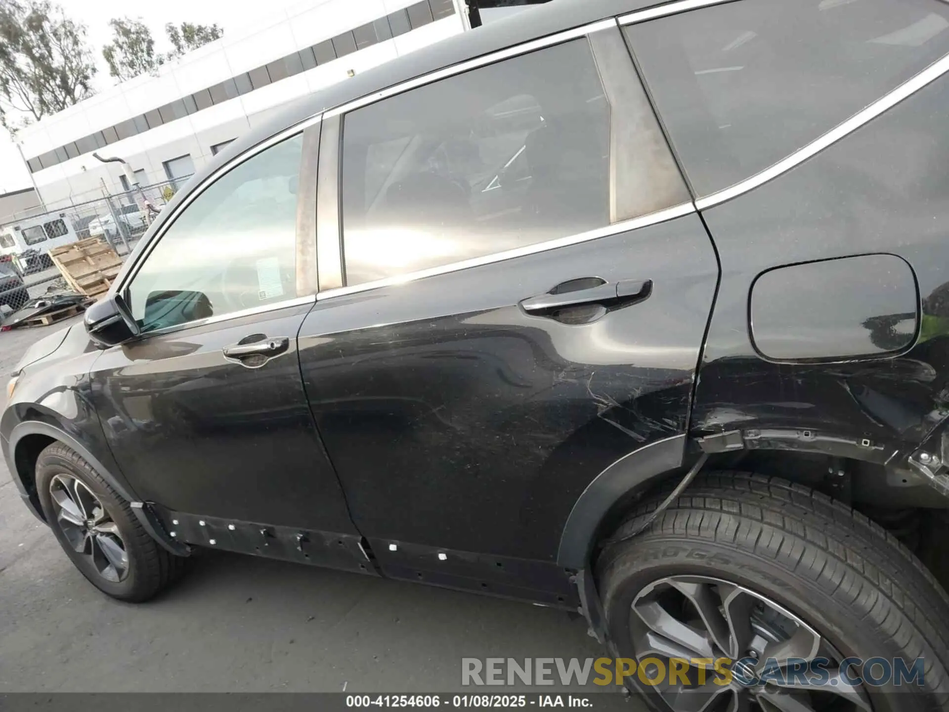 14 Photograph of a damaged car 2HKRW1H50LH420585 HONDA CR-V 2020