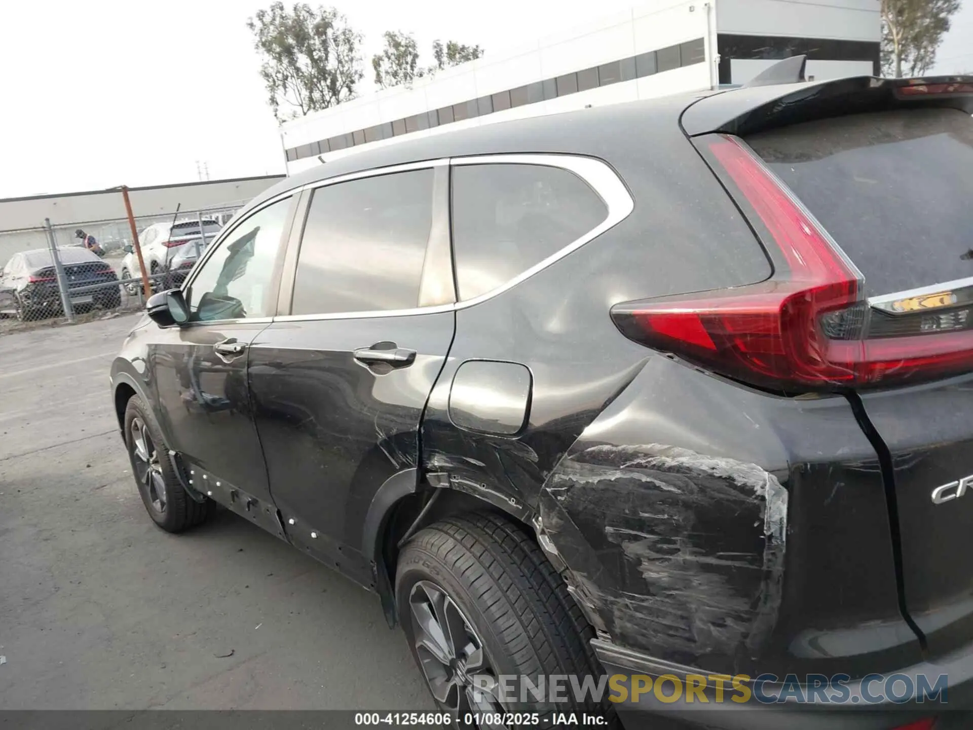 3 Photograph of a damaged car 2HKRW1H50LH420585 HONDA CR-V 2020