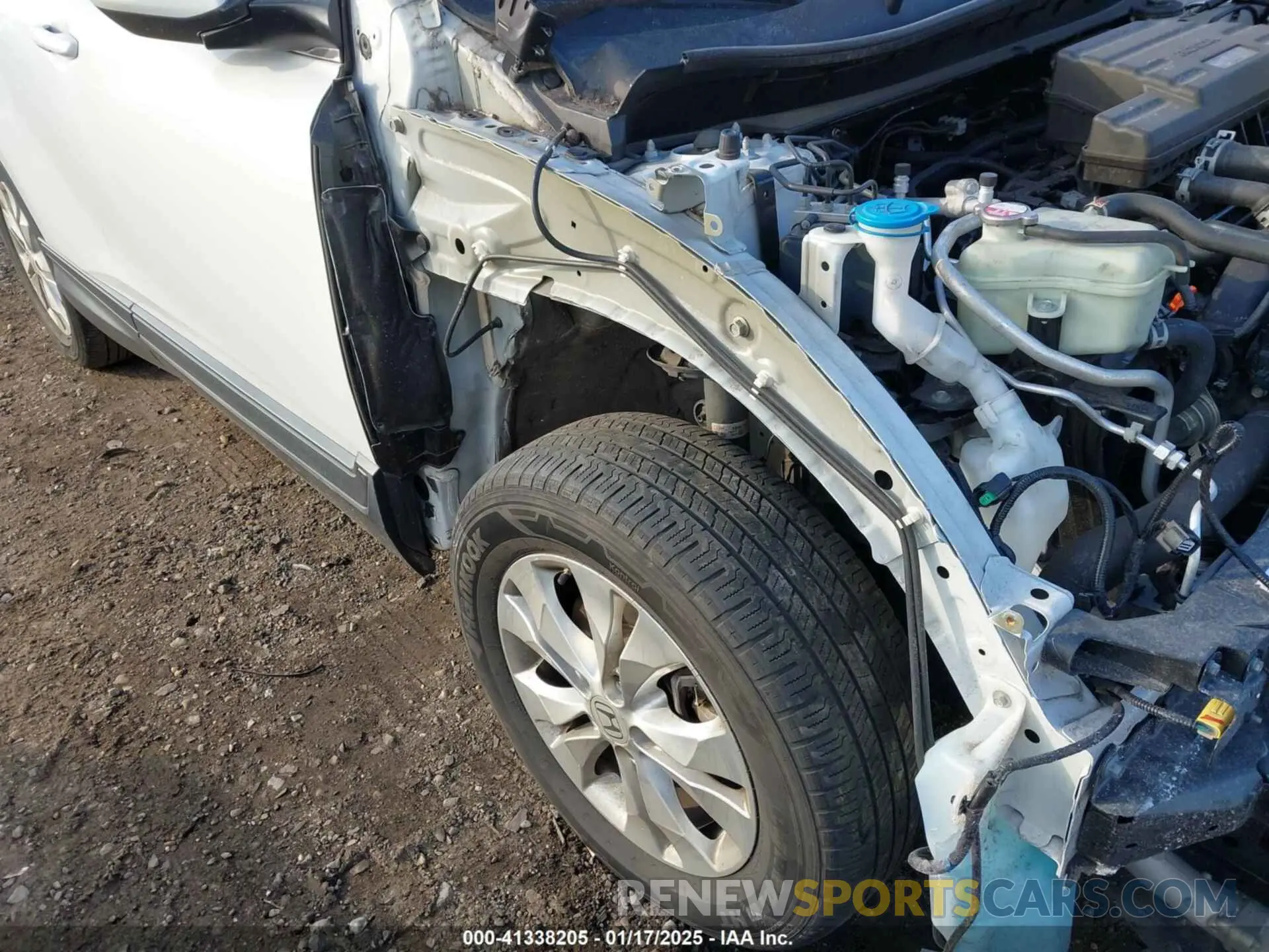 17 Photograph of a damaged car 2HKRW1H51LH416321 HONDA CR-V 2020