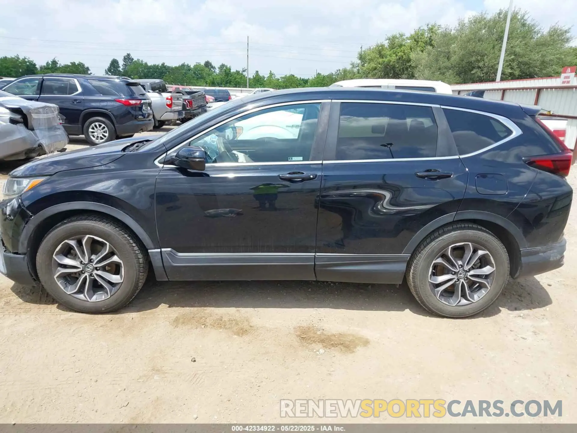 14 Photograph of a damaged car 2HKRW1H53LH422413 HONDA CR-V 2020