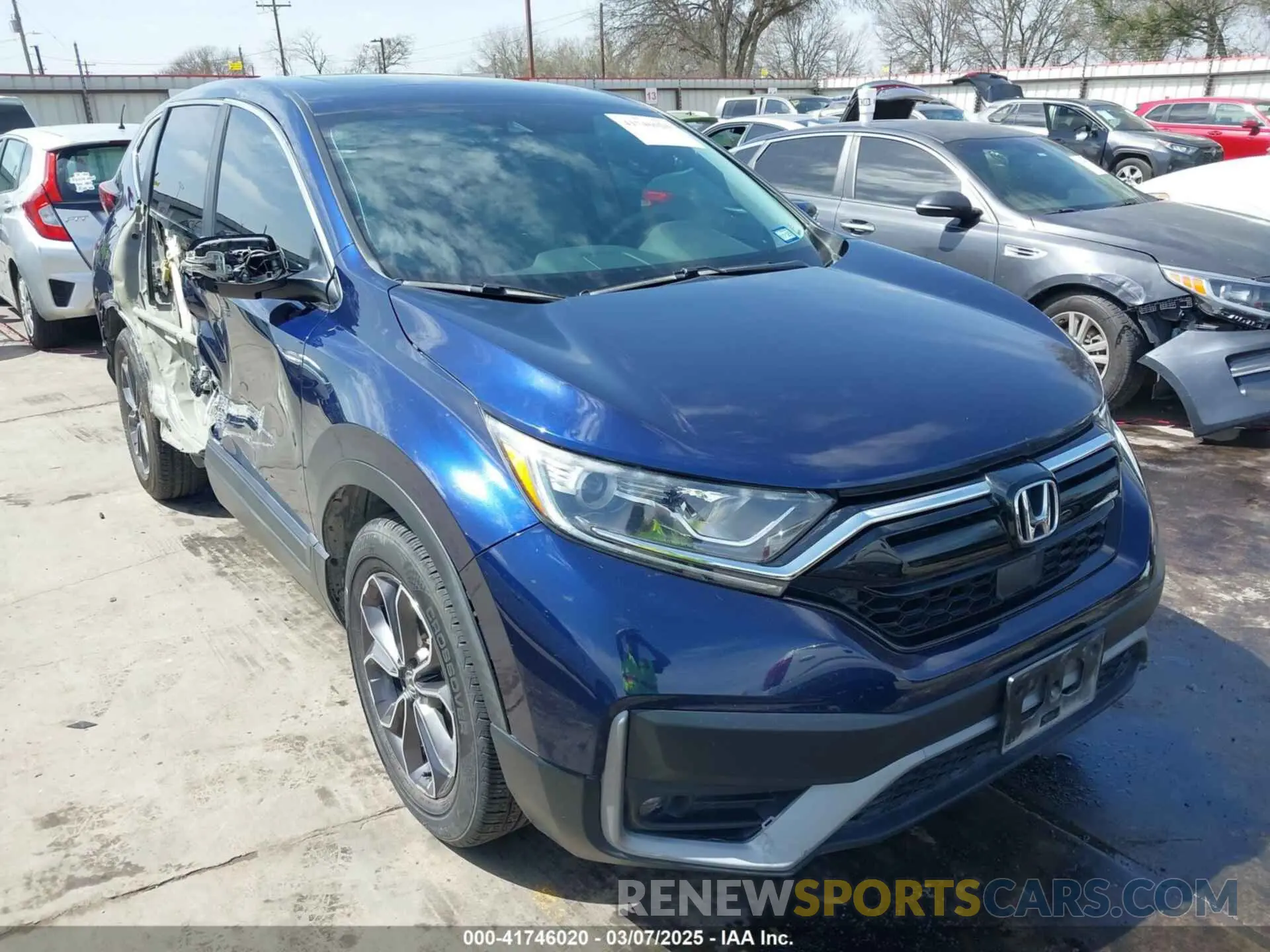 1 Photograph of a damaged car 2HKRW1H54LH418645 HONDA CR-V 2020