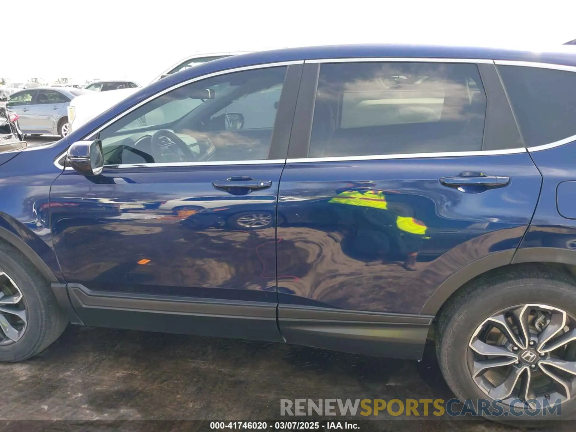 14 Photograph of a damaged car 2HKRW1H54LH418645 HONDA CR-V 2020