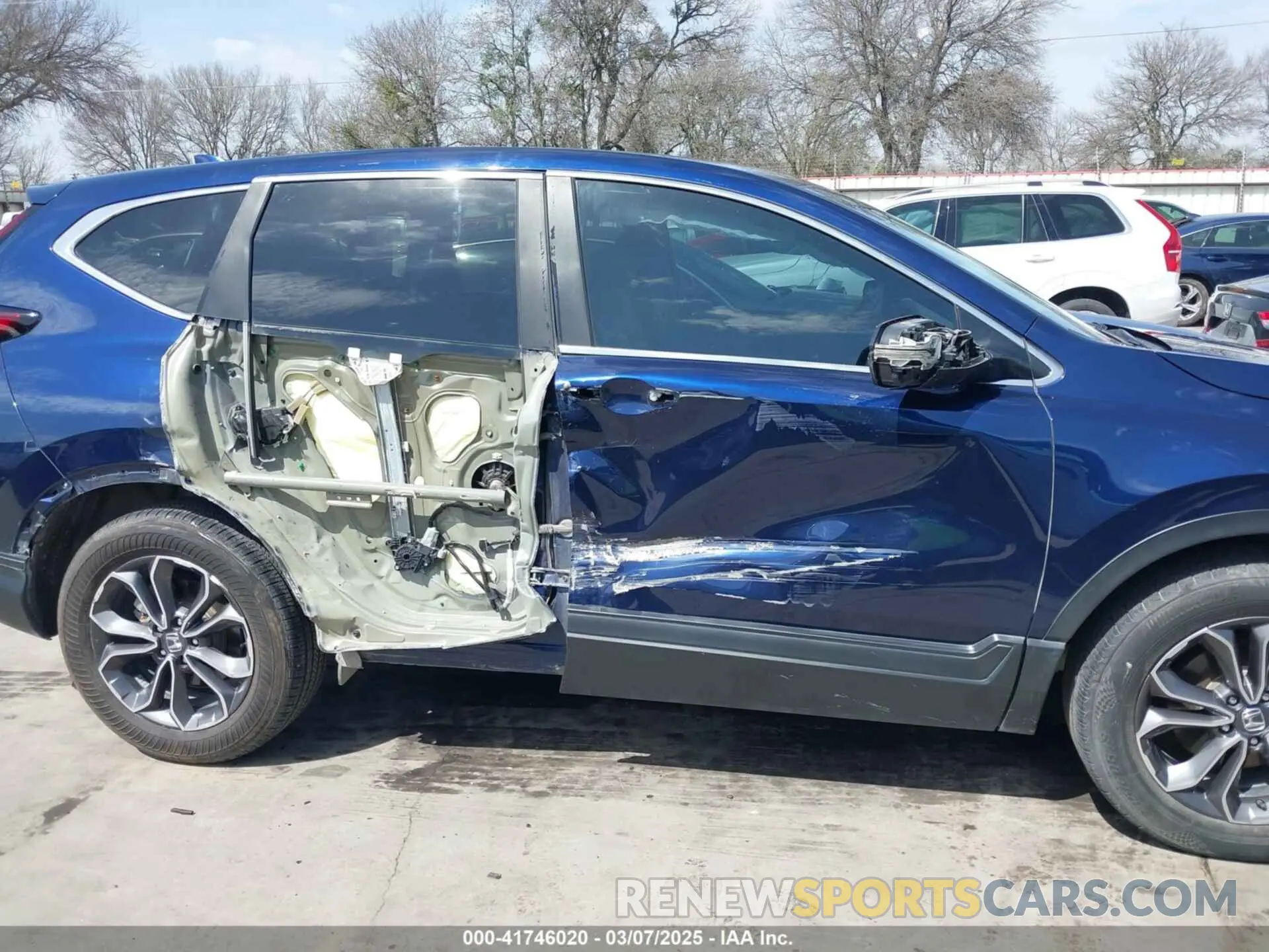 6 Photograph of a damaged car 2HKRW1H54LH418645 HONDA CR-V 2020