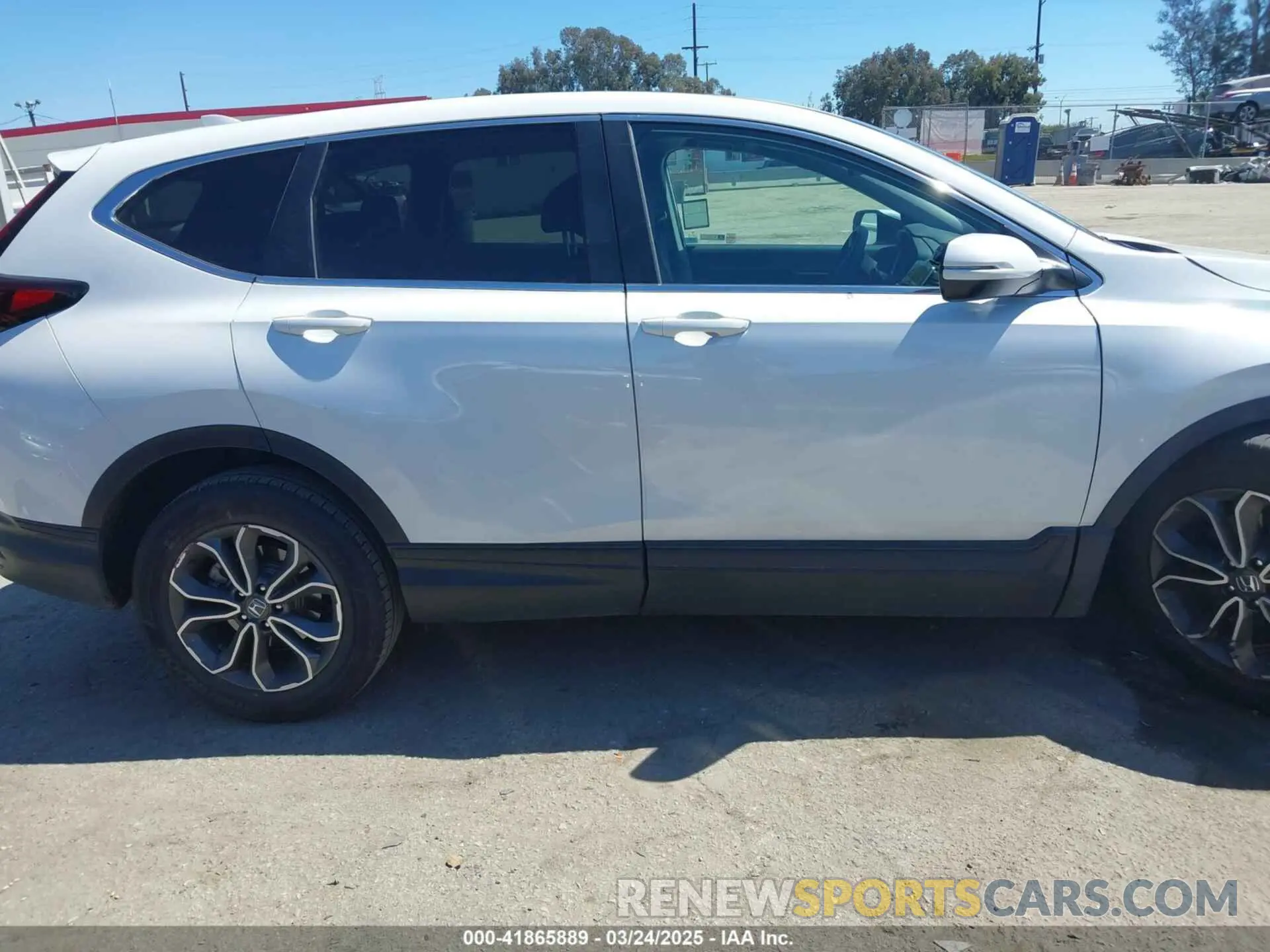 13 Photograph of a damaged car 2HKRW1H54LH422078 HONDA CR-V 2020