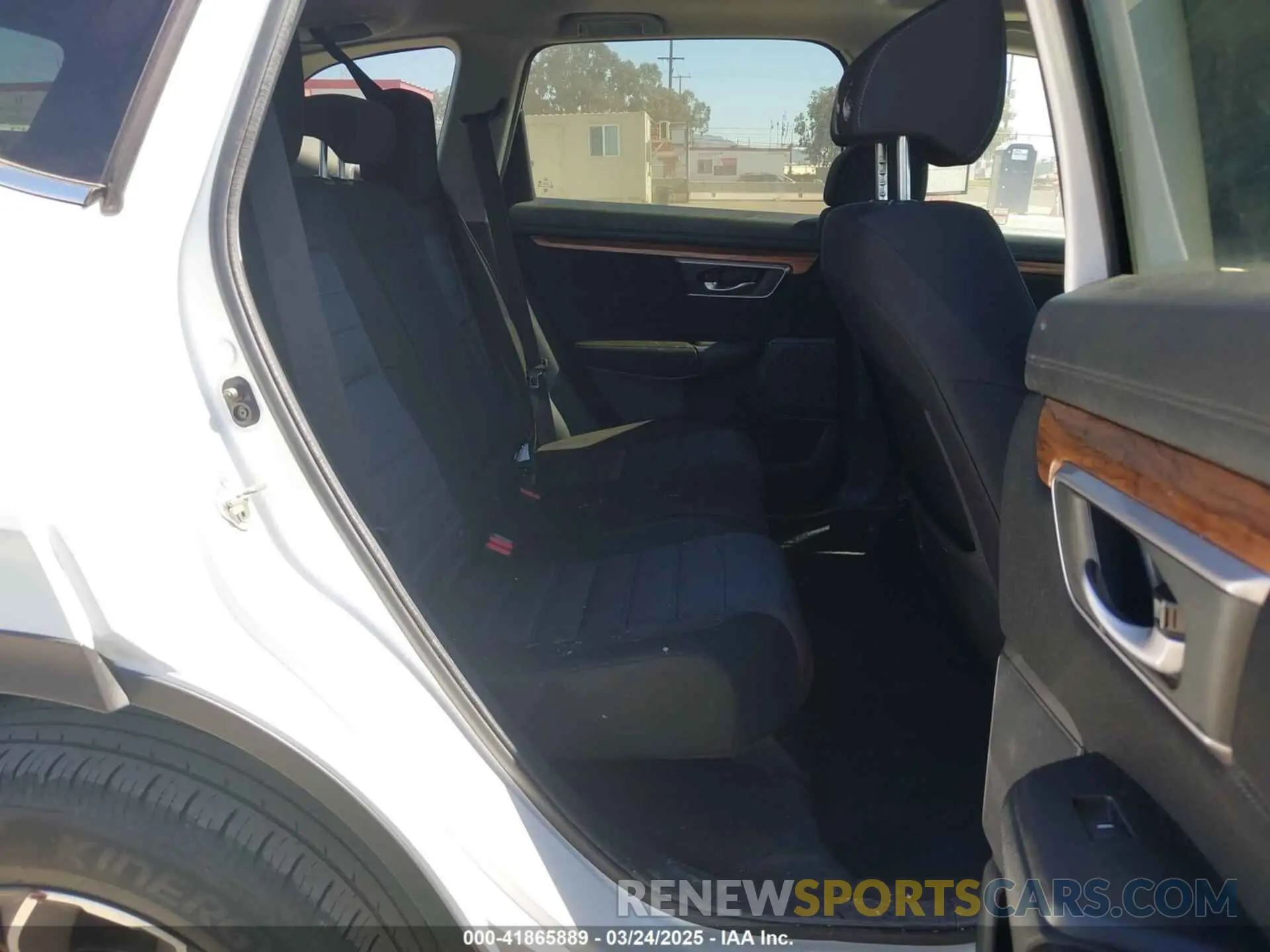 8 Photograph of a damaged car 2HKRW1H54LH422078 HONDA CR-V 2020
