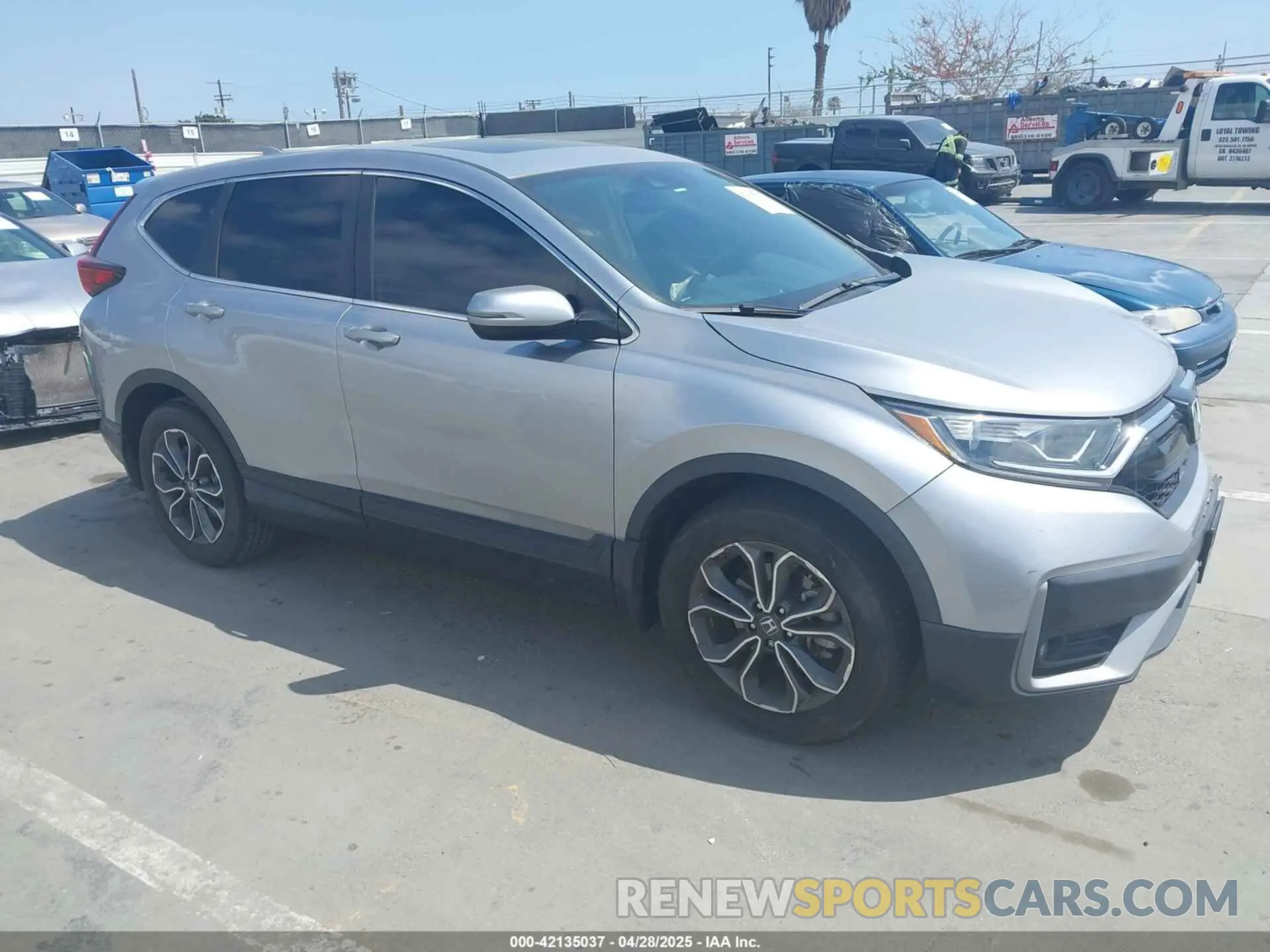 1 Photograph of a damaged car 2HKRW1H80LH423156 HONDA CR-V 2020
