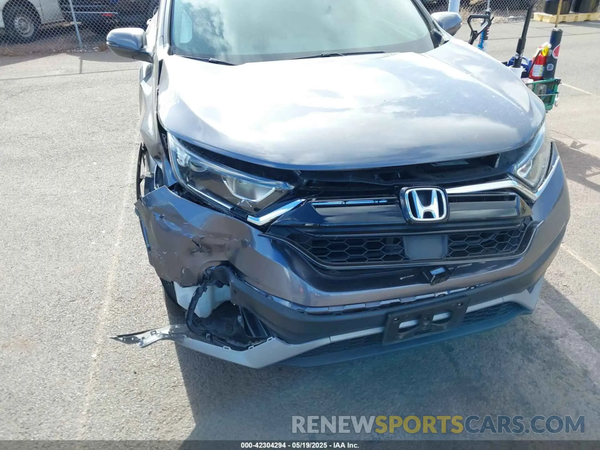 6 Photograph of a damaged car 2HKRW1H82LH418332 HONDA CR-V 2020