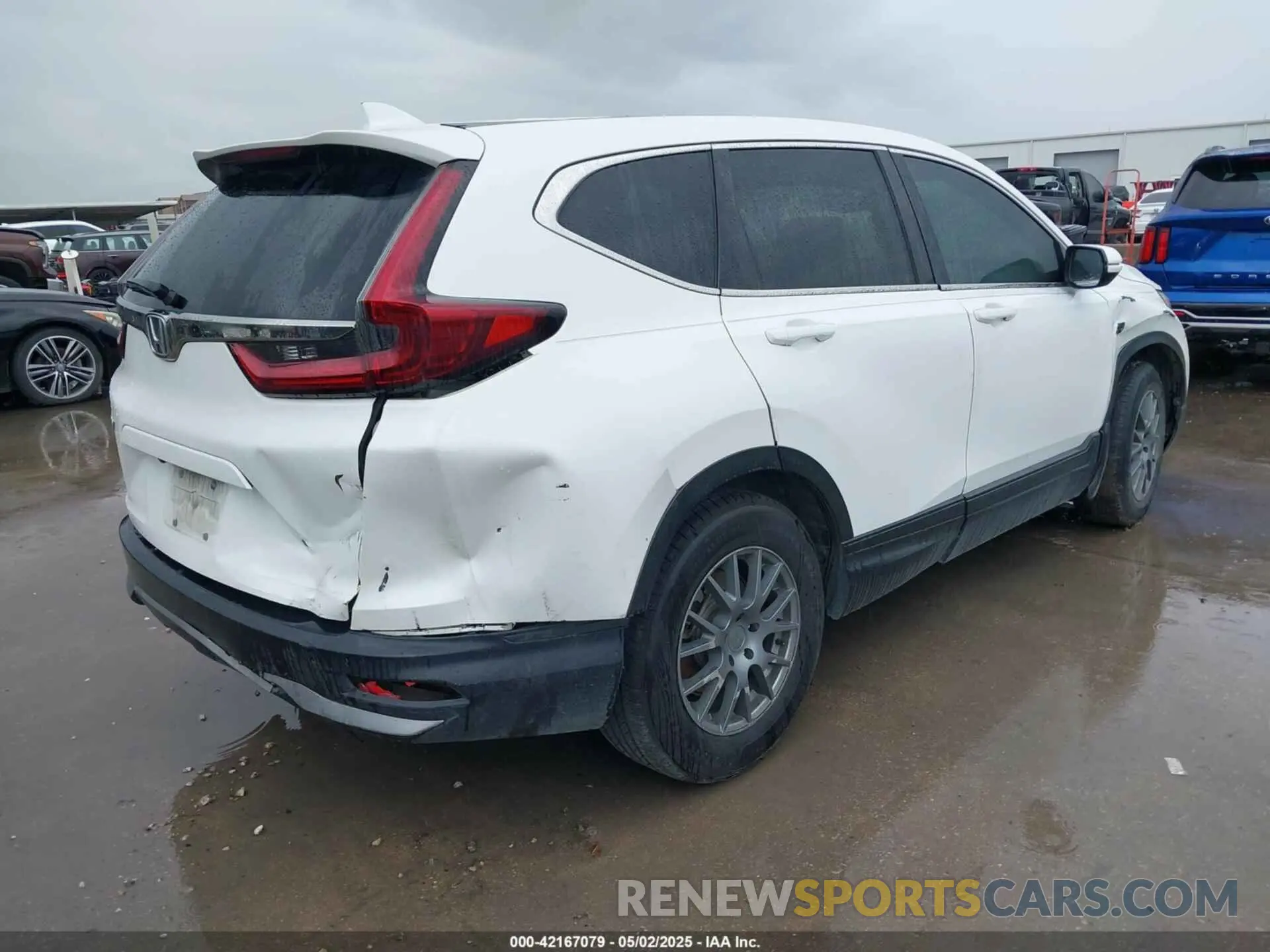 4 Photograph of a damaged car 2HKRW1H89LH427741 HONDA CR-V 2020