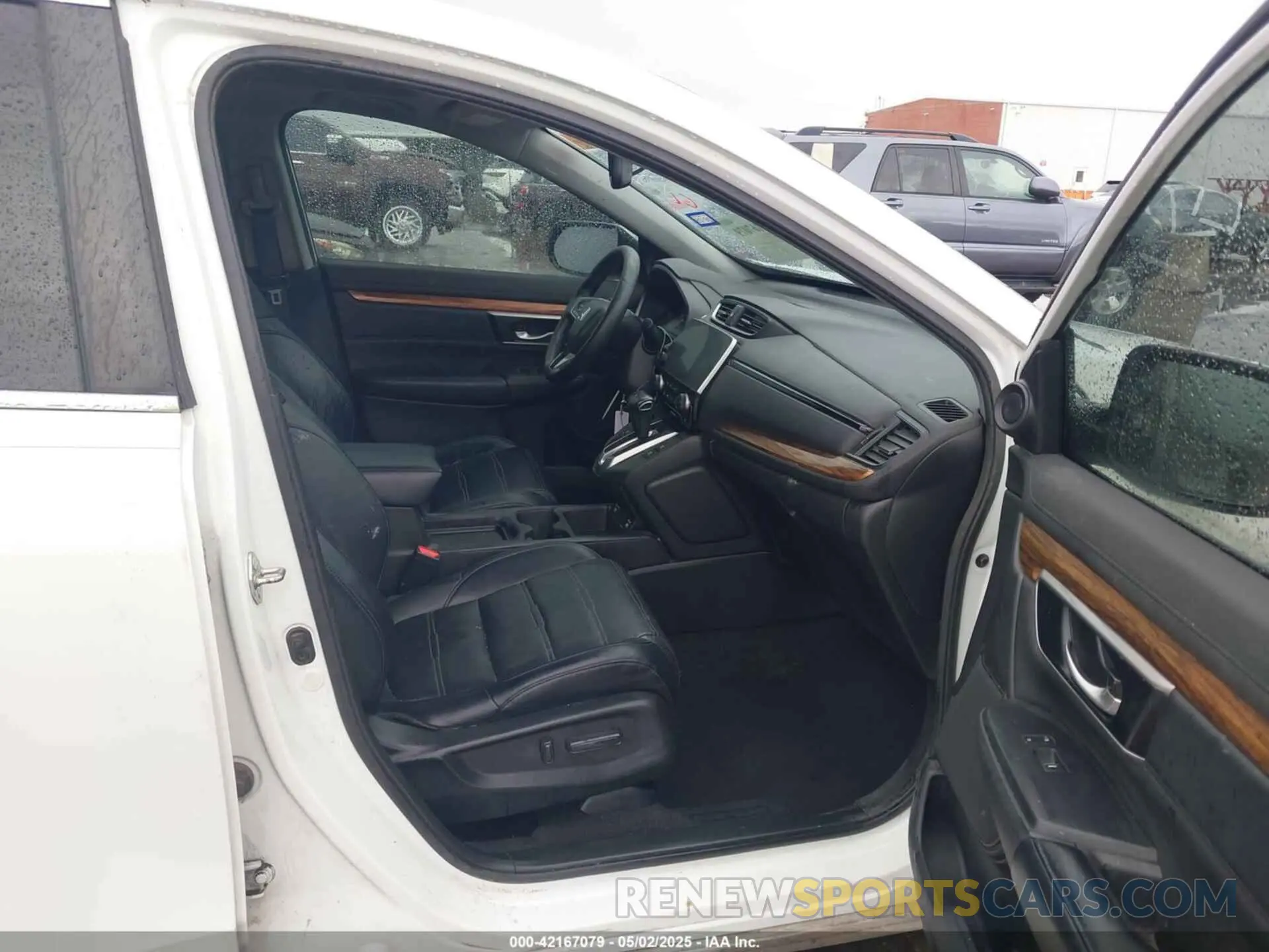 5 Photograph of a damaged car 2HKRW1H89LH427741 HONDA CR-V 2020