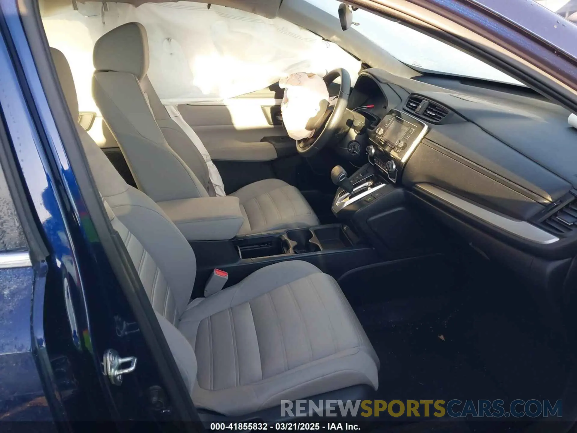 5 Photograph of a damaged car 2HKRW2H23LH632375 HONDA CR-V 2020