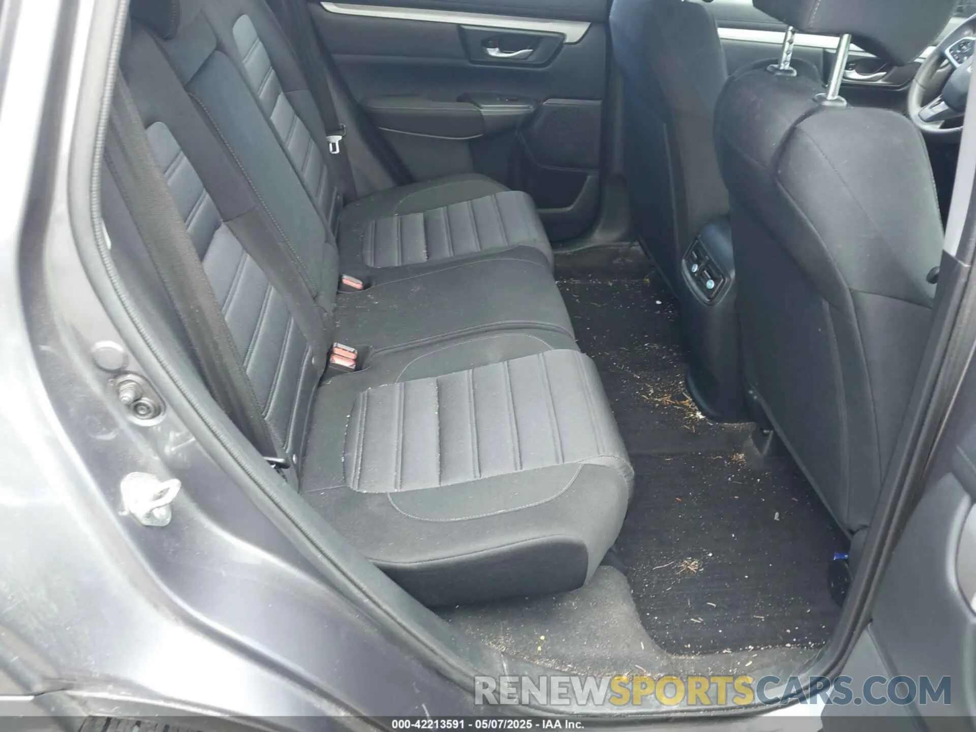 8 Photograph of a damaged car 2HKRW2H29LH630856 HONDA CR-V 2020